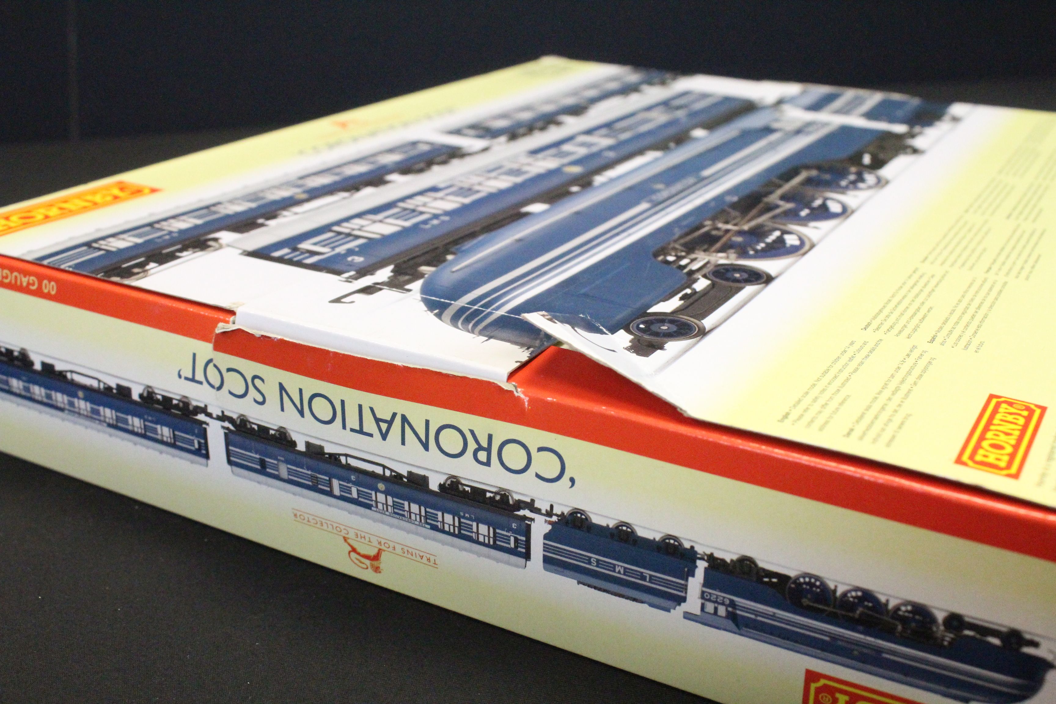 Boxed ltd edn Hornby OO gauge R3092 Coronation Scot Train Pack, complete with certificate - Image 3 of 8