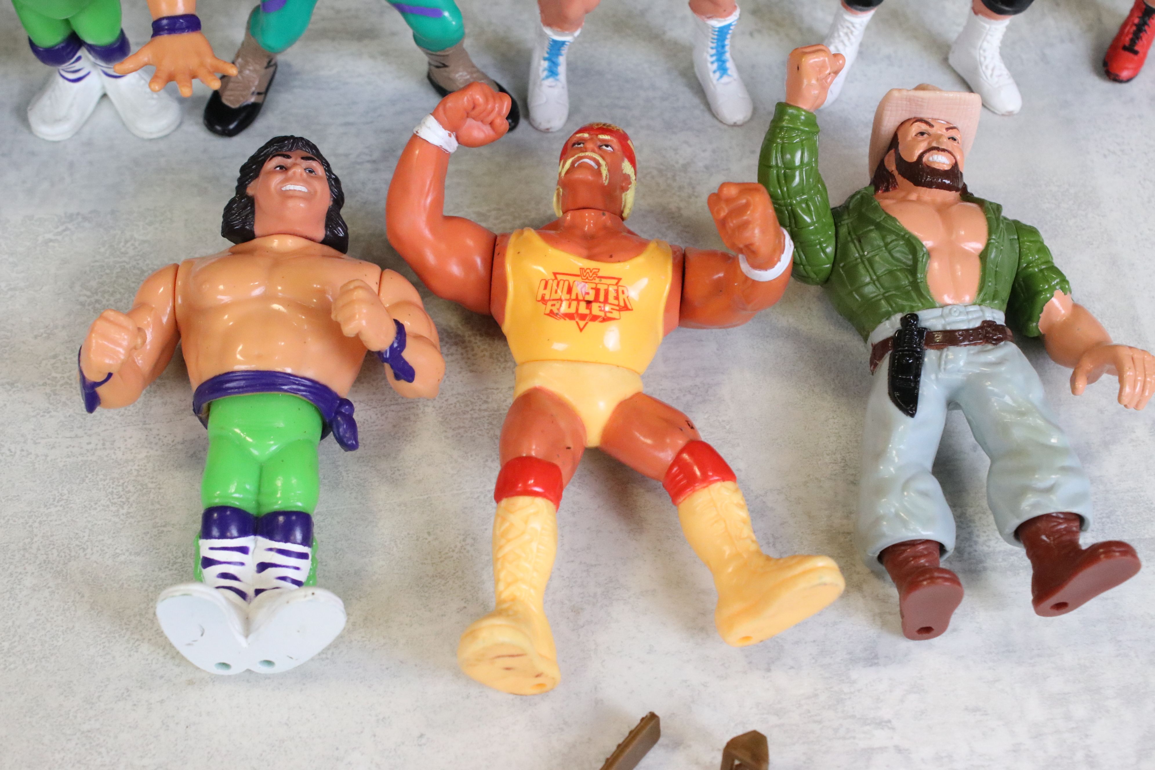 WWF / WCW Wrestling - Nine original figures to include 5 x Hasbro WWF (The Rockers, Skinner, Hulk - Image 2 of 14