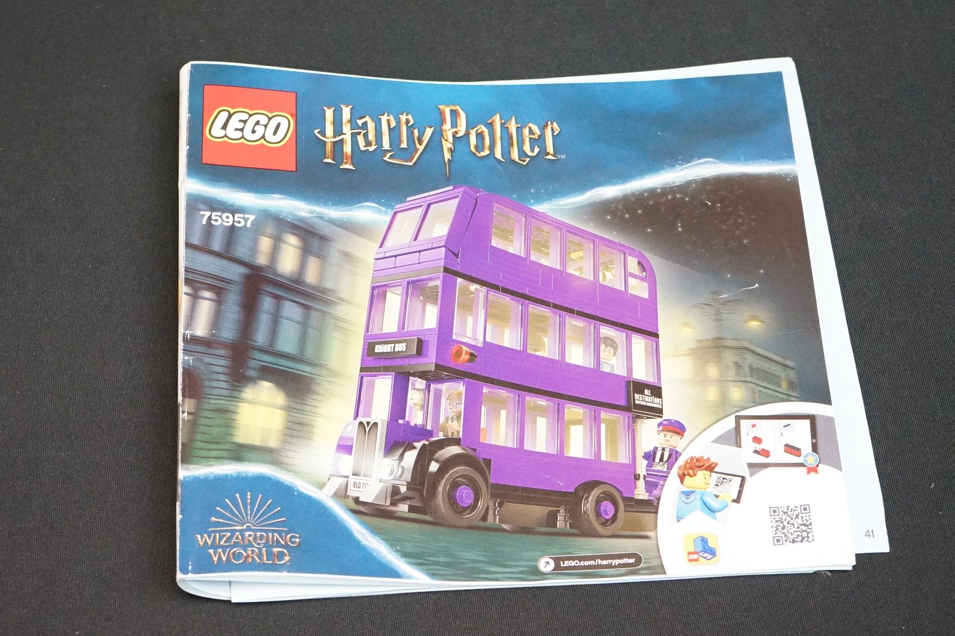 Lego - Boxed Harry Potter 75957 The Knight Bus set, with minifigures and instructions, built, - Image 6 of 8