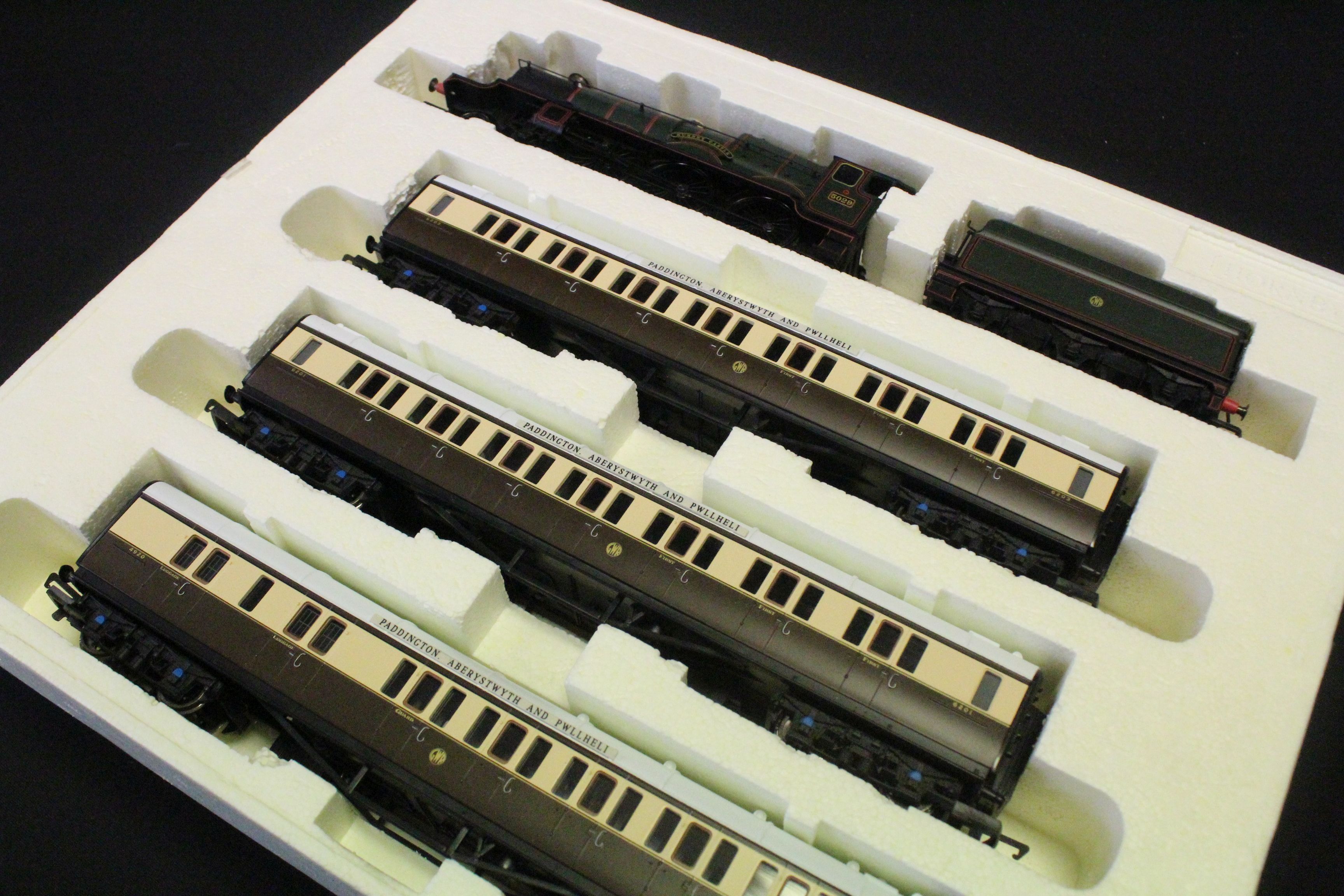 Boxed ltd edn Hornby OO gauge R2196M The Cambrian Coast Express Train Pack complete with Nunney - Image 4 of 6