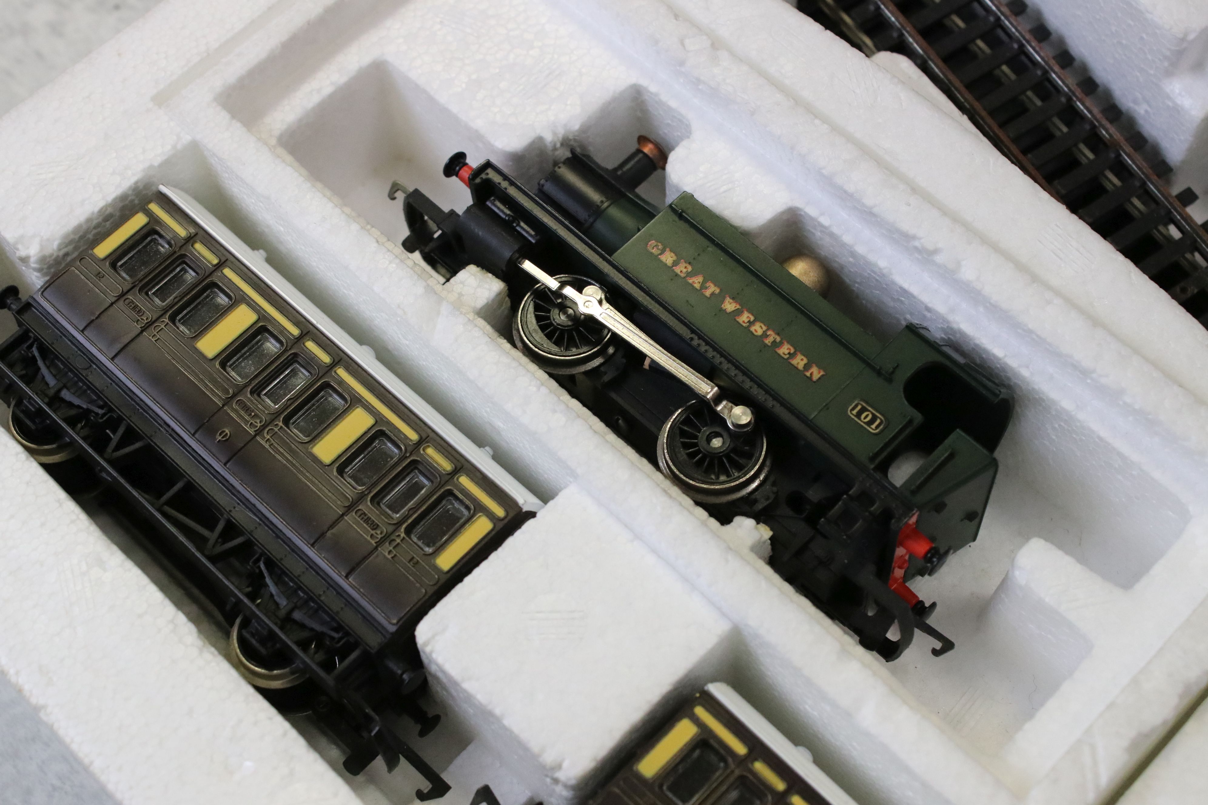 Three boxed Hornby OO gauge train sets, all part complete to include R541 InterCity 125 with 2 x - Image 11 of 11