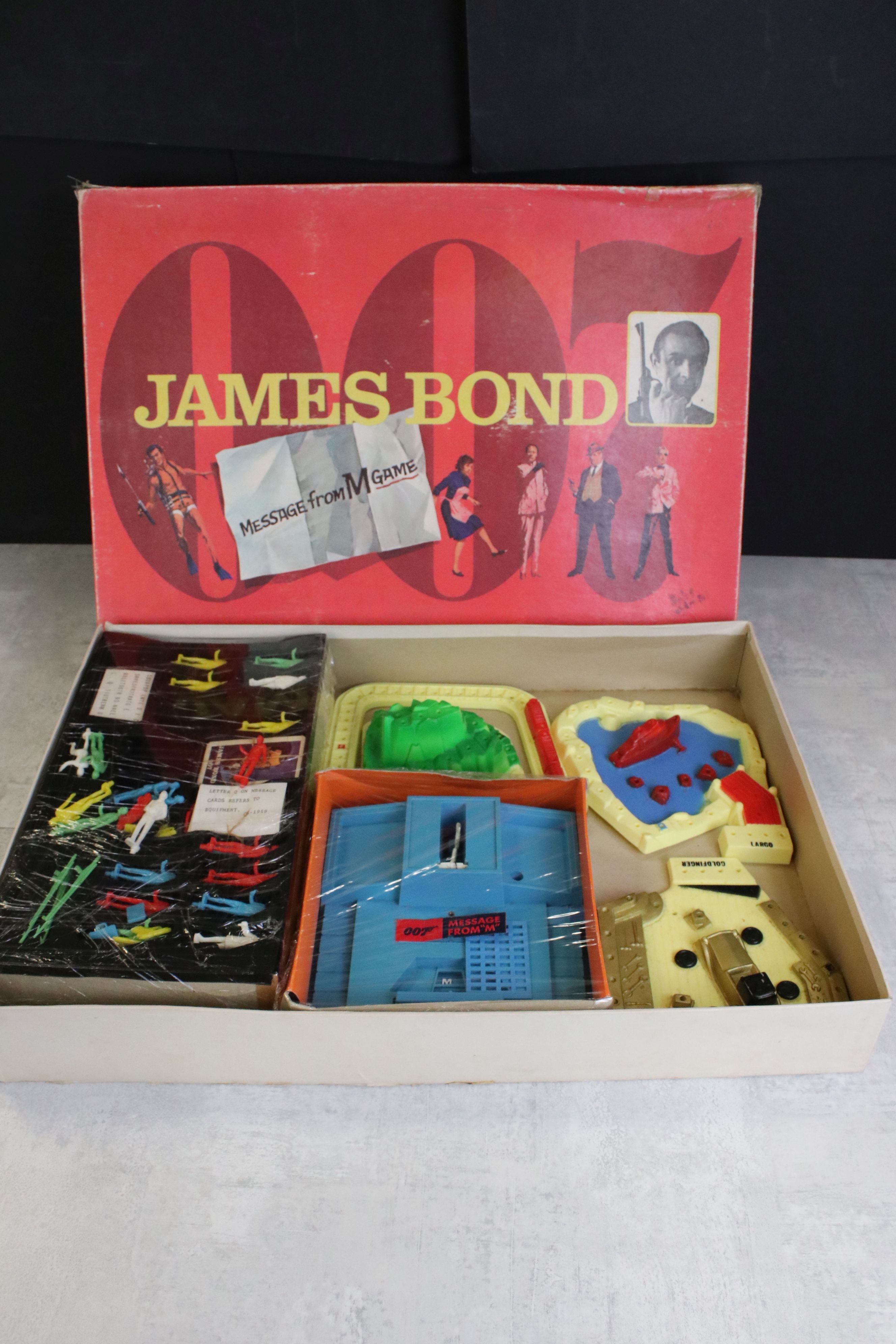 Boxed Ideal James Bond 007 Message From M board game, unchecked for completeness but has a good - Image 2 of 8