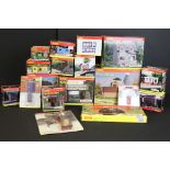 18 Boxed / carded Hornby Skaledale OO gauge buildings and accessories to include R8568 Oast House,