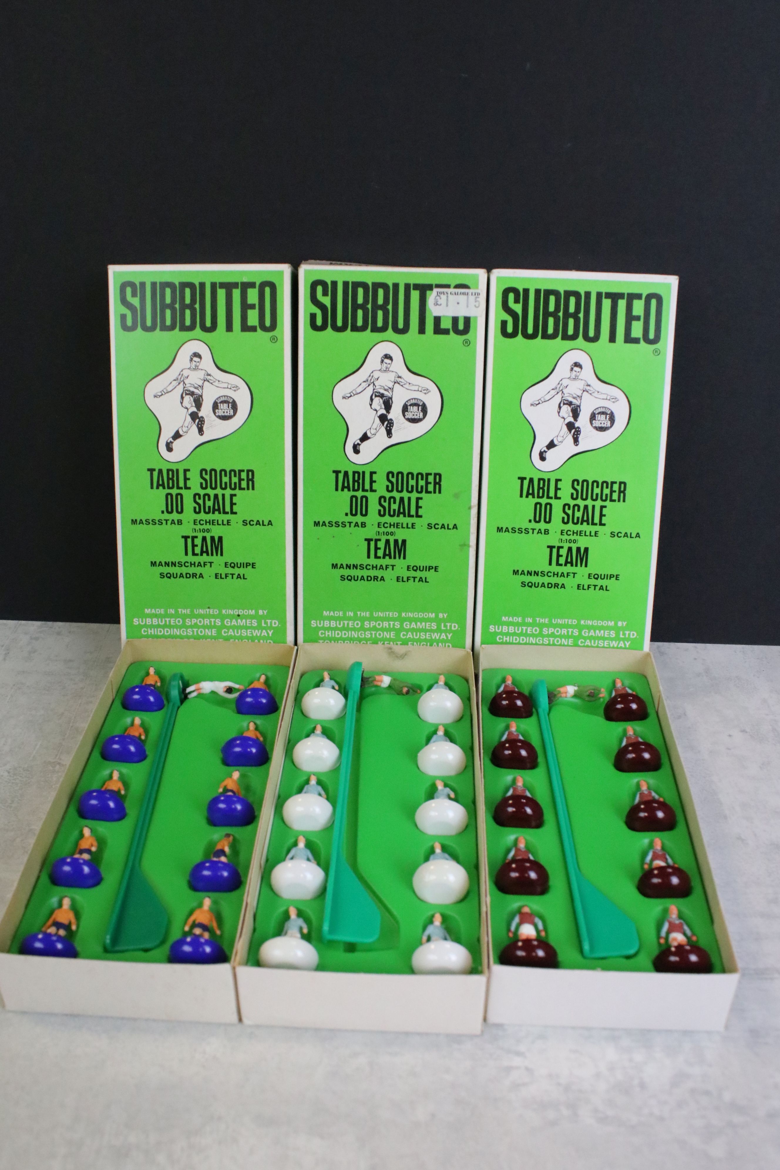 Subbuteo - 15 boxed HW teams to include 13 Blackpool, 77 Wolves, 191 Manchester Citey, 15 - Image 4 of 7