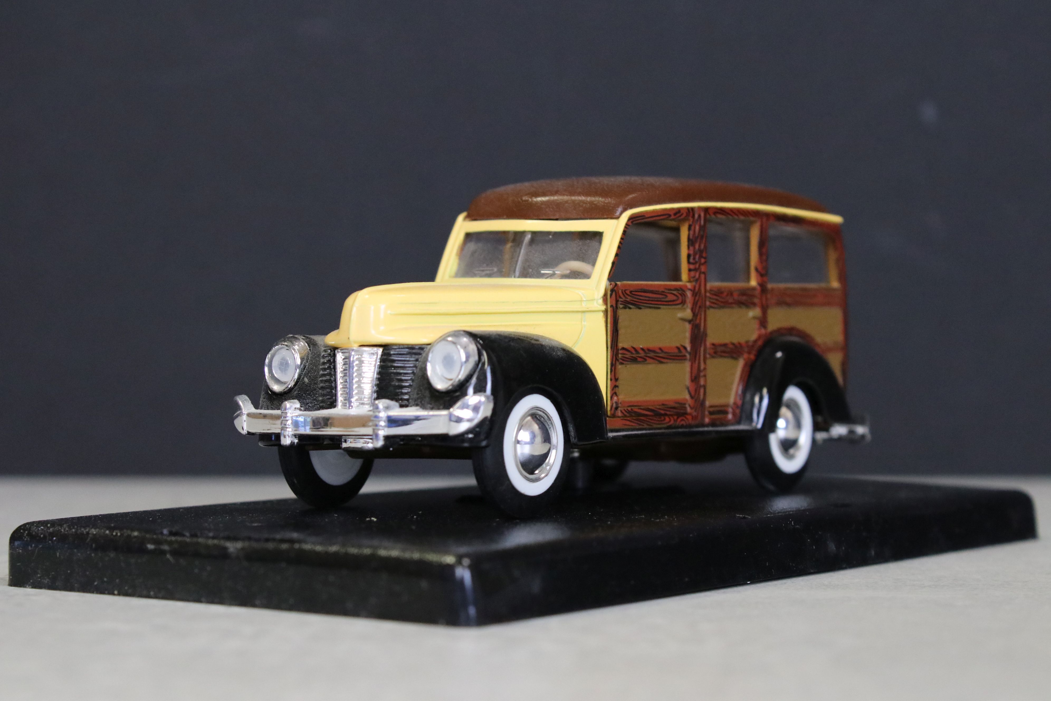 Around 45 Boxed diecast models to include Corgi, Polistil, Ford Motor Company, Burago, Saico, etc, - Image 13 of 15