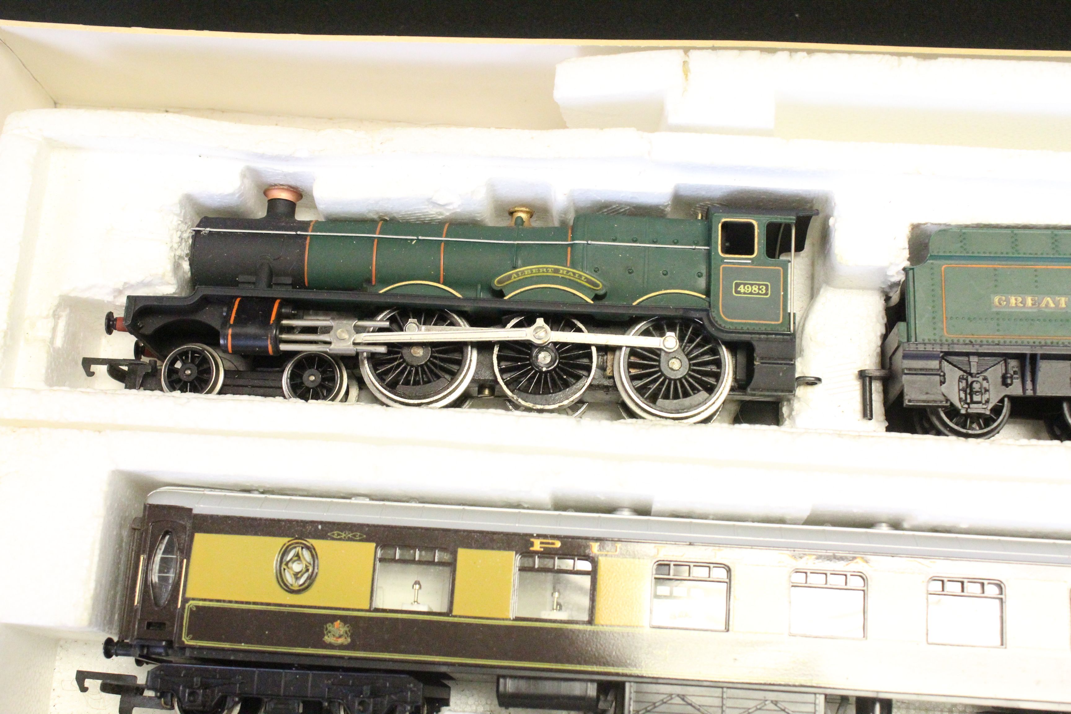 Two boxed Hornby OO gauge train sets to include R687 Silver Jubilee Pullman Set and ltd edn 150th - Image 8 of 15