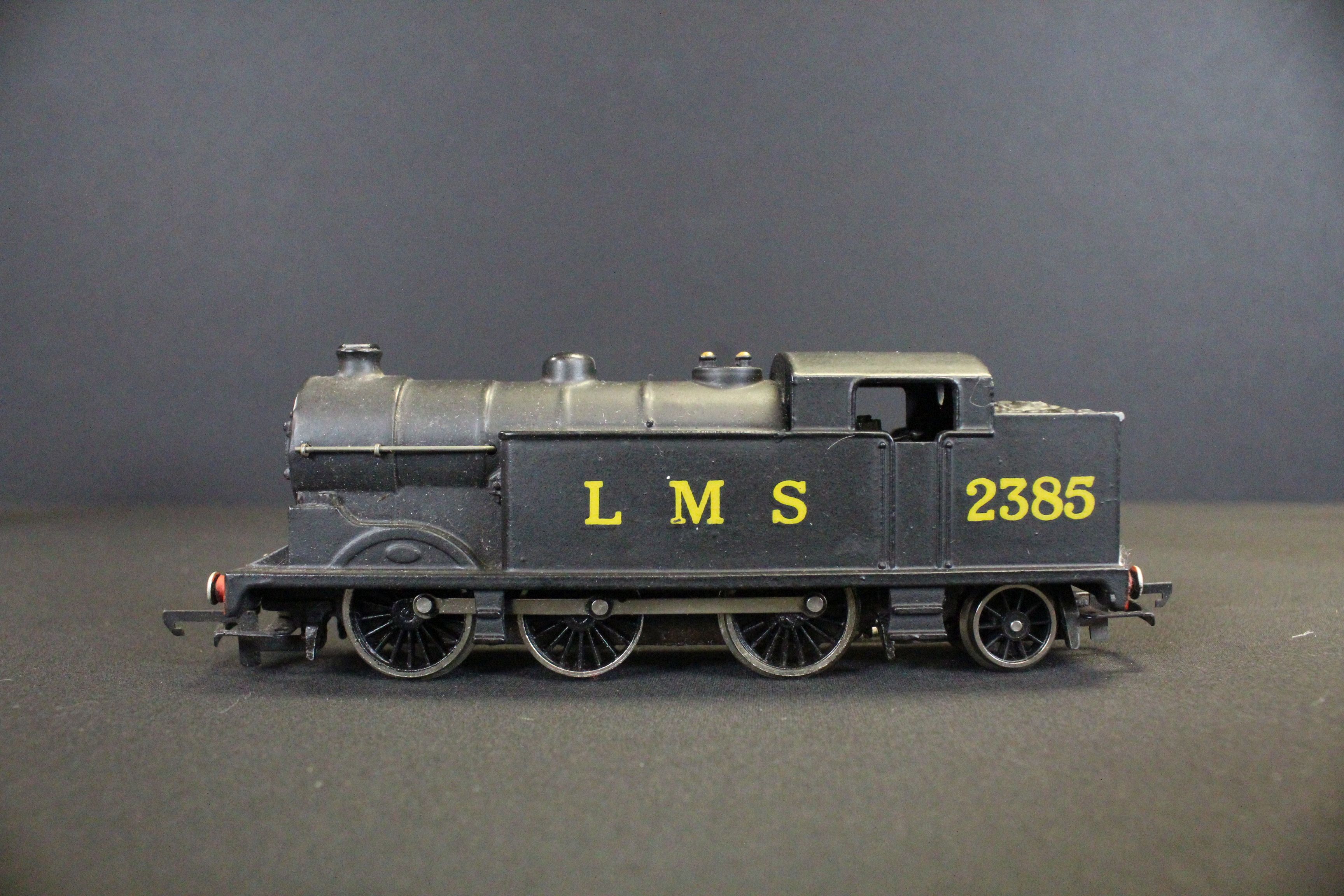 Two boxed Wrenn OO gauge locomotives to include W2225 2-8-0 Freight LMS and W2215 0-6-2 Tank LMS - Image 3 of 6