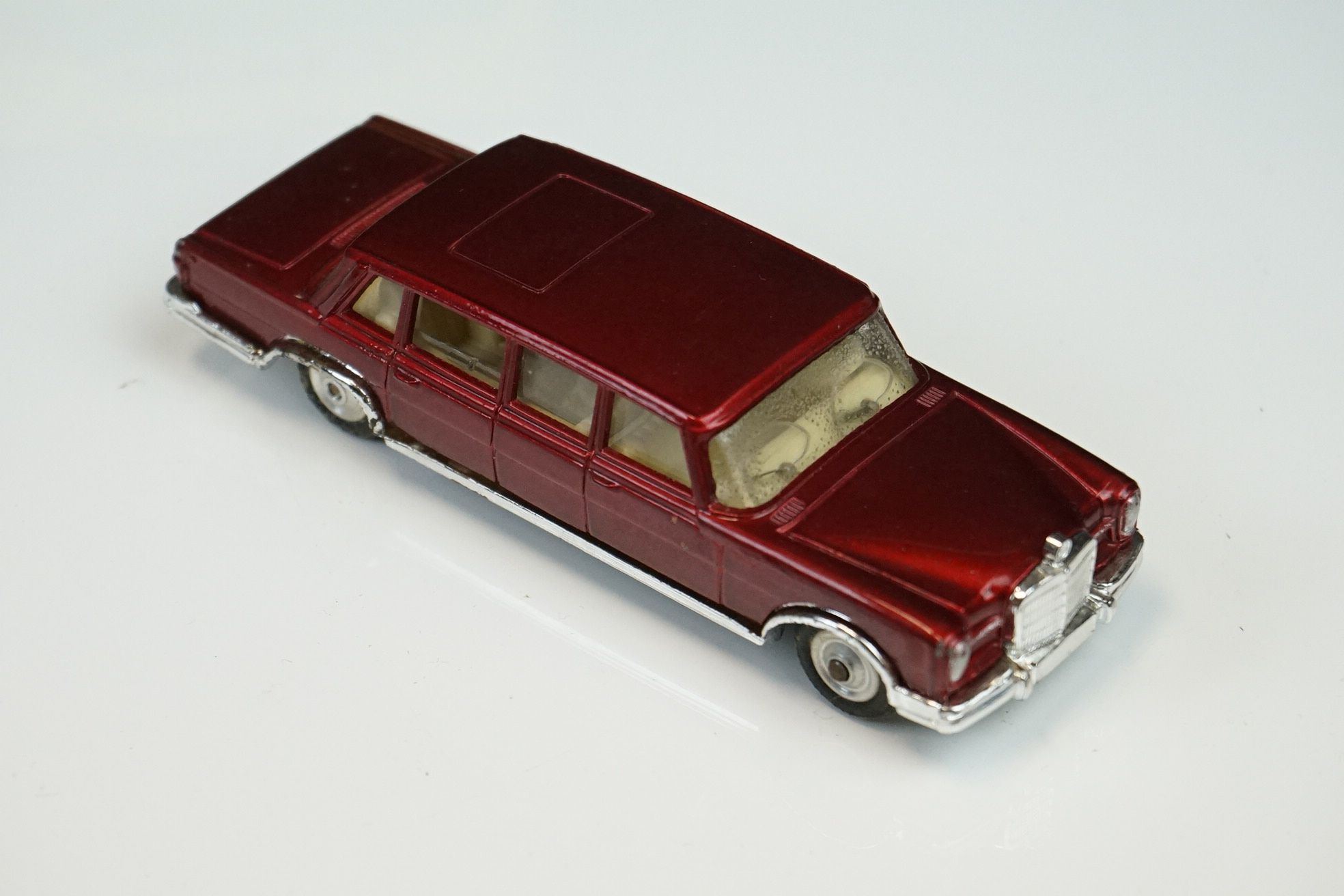 Two boxed Corgi By Special Request diecast models to include 238 Jaguar Mark X in pale blue with red - Image 13 of 22