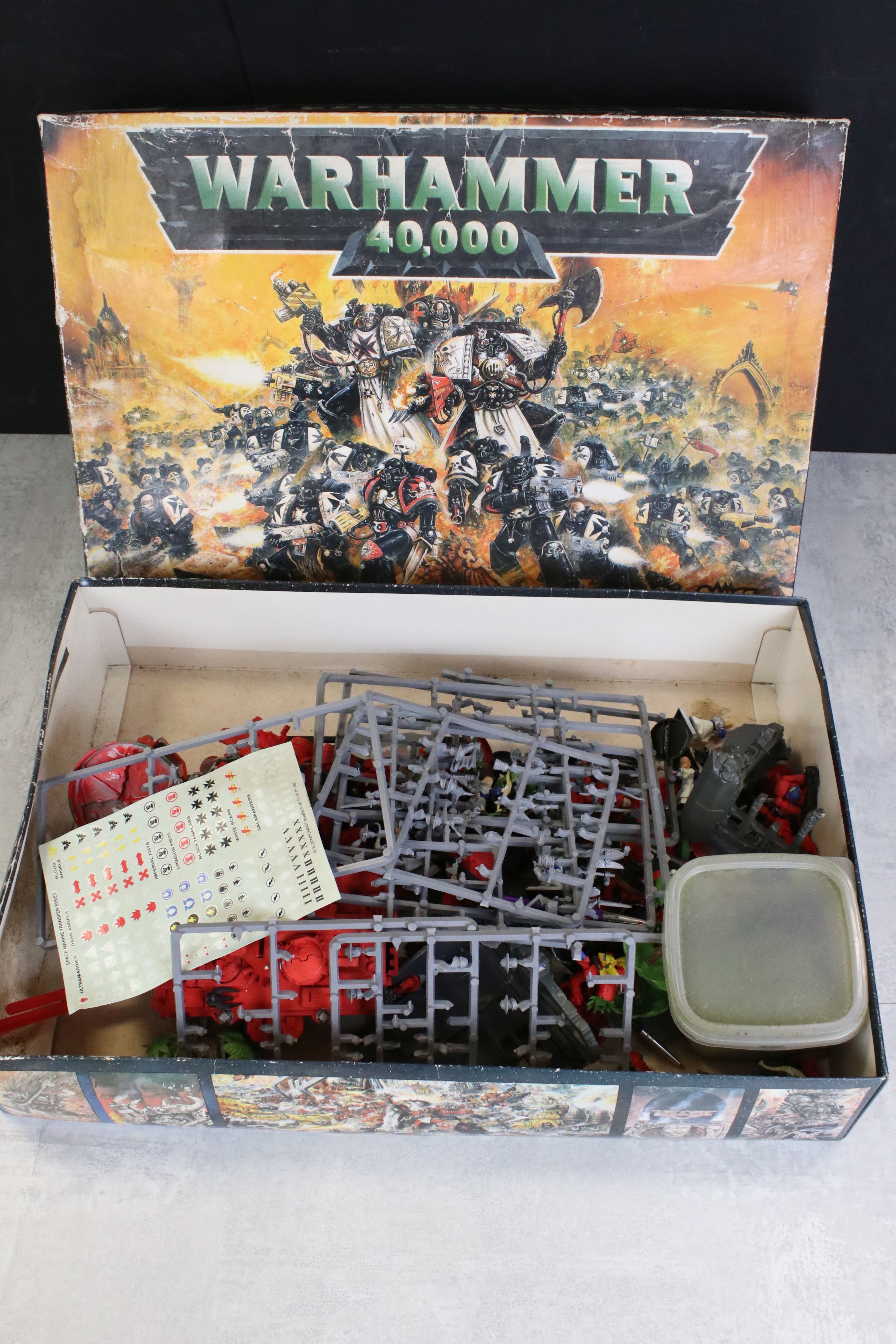 War Gaming - Collection of war/fantasy gaming figures & accessories to include sealed Games Workshop - Image 6 of 15