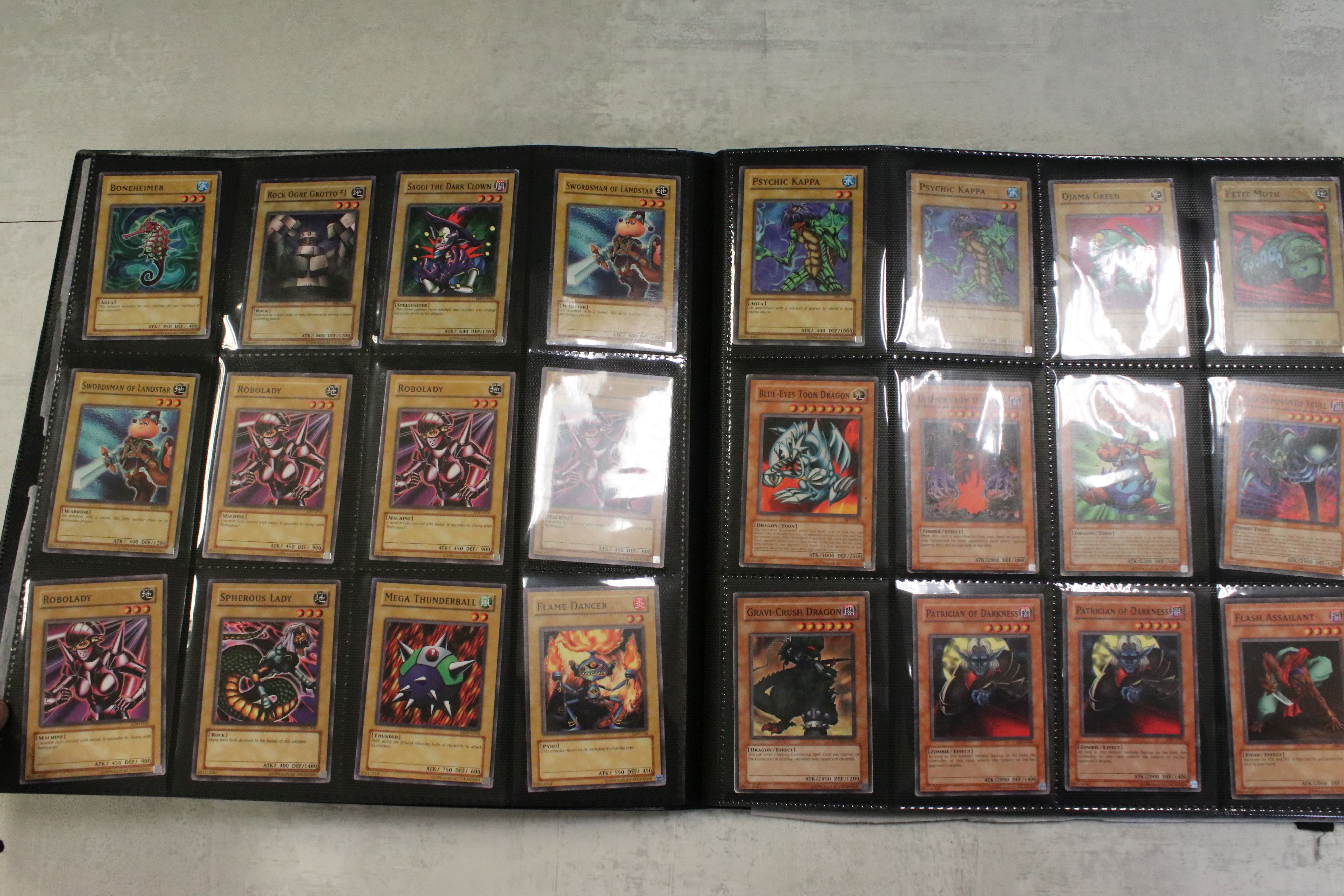 Yu-Gi-Oh! - Around 350 Yu-Gi-Oh! cards featuring common,1st, rare, holofoil rare, etc to include Des - Image 14 of 23