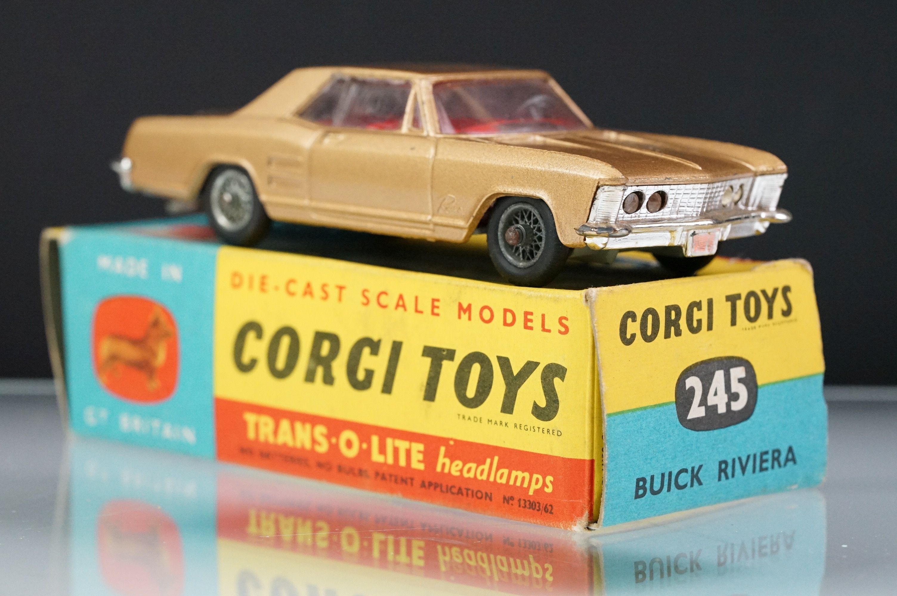 Four boxed Corgi diecast models to include 155 Lotus Climax Formula I Racing Car in green, 245 Buick - Image 2 of 39