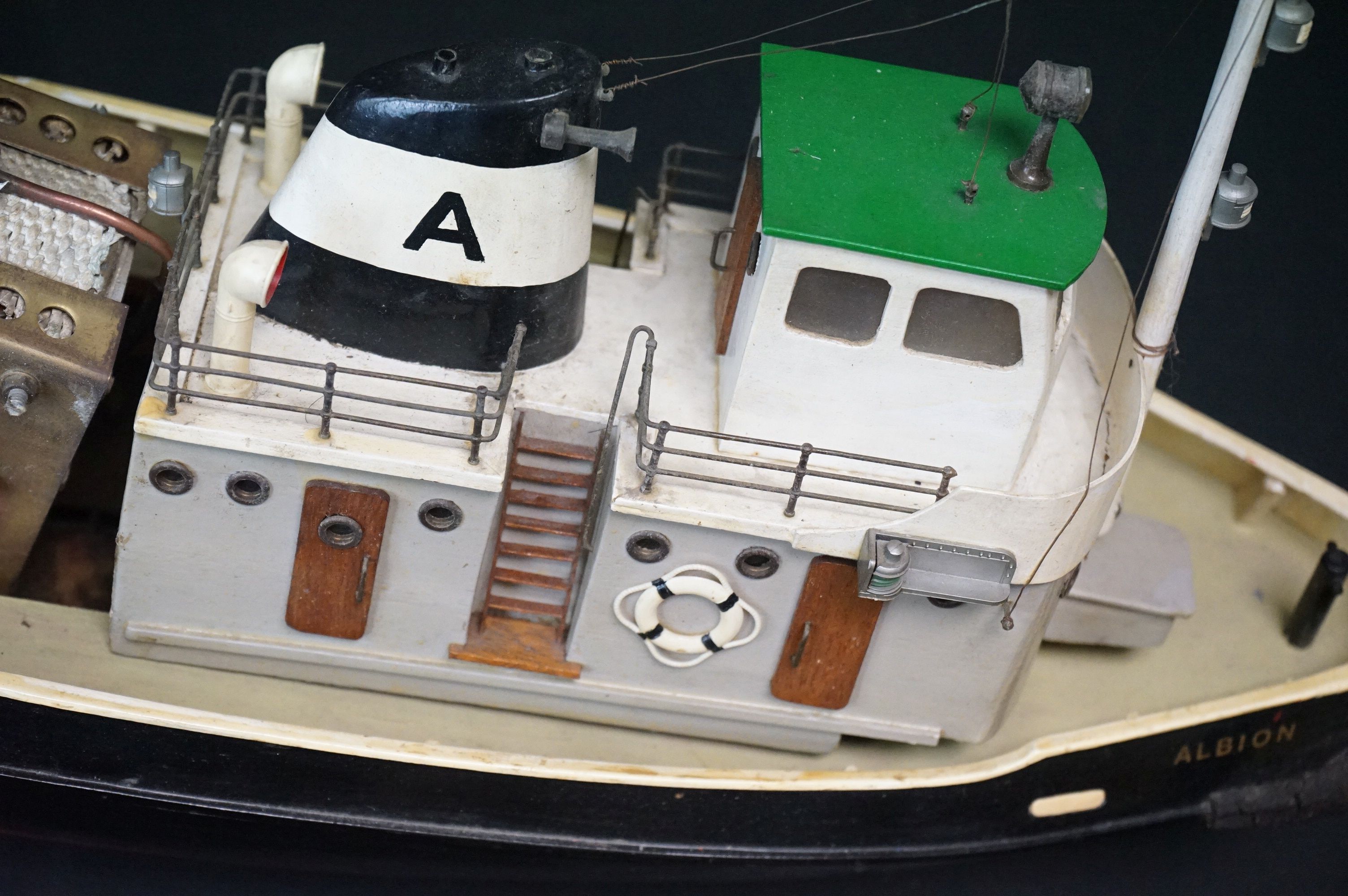 Wooden scale model of Southampton tug boat ' Albion ' steam powered, approx length 60cm, together - Image 16 of 27