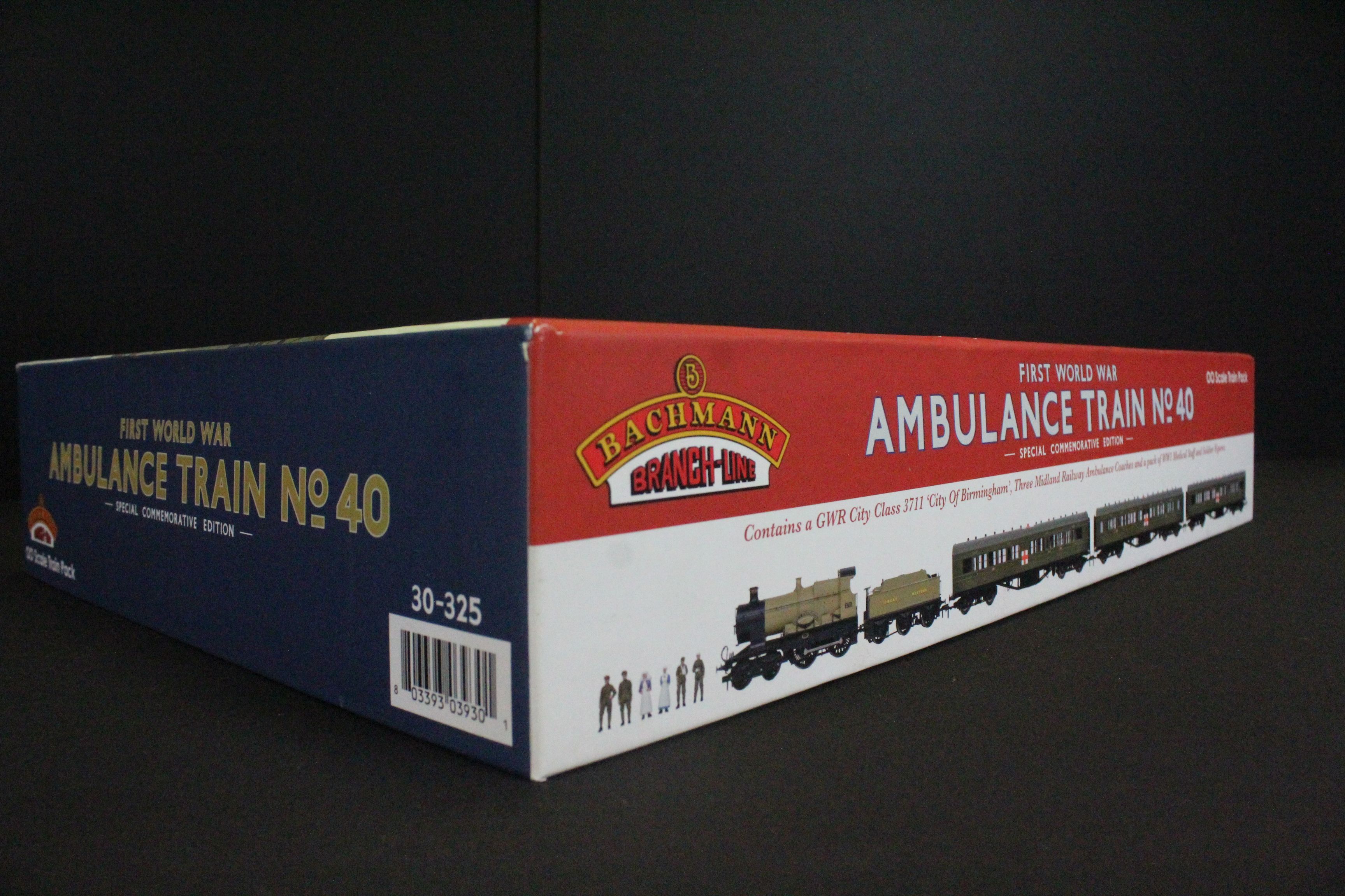 Boxed Bachmann OO gauge 30-325 First World War Ambulance Train No 40 Special Commemorative Edition - Image 3 of 7