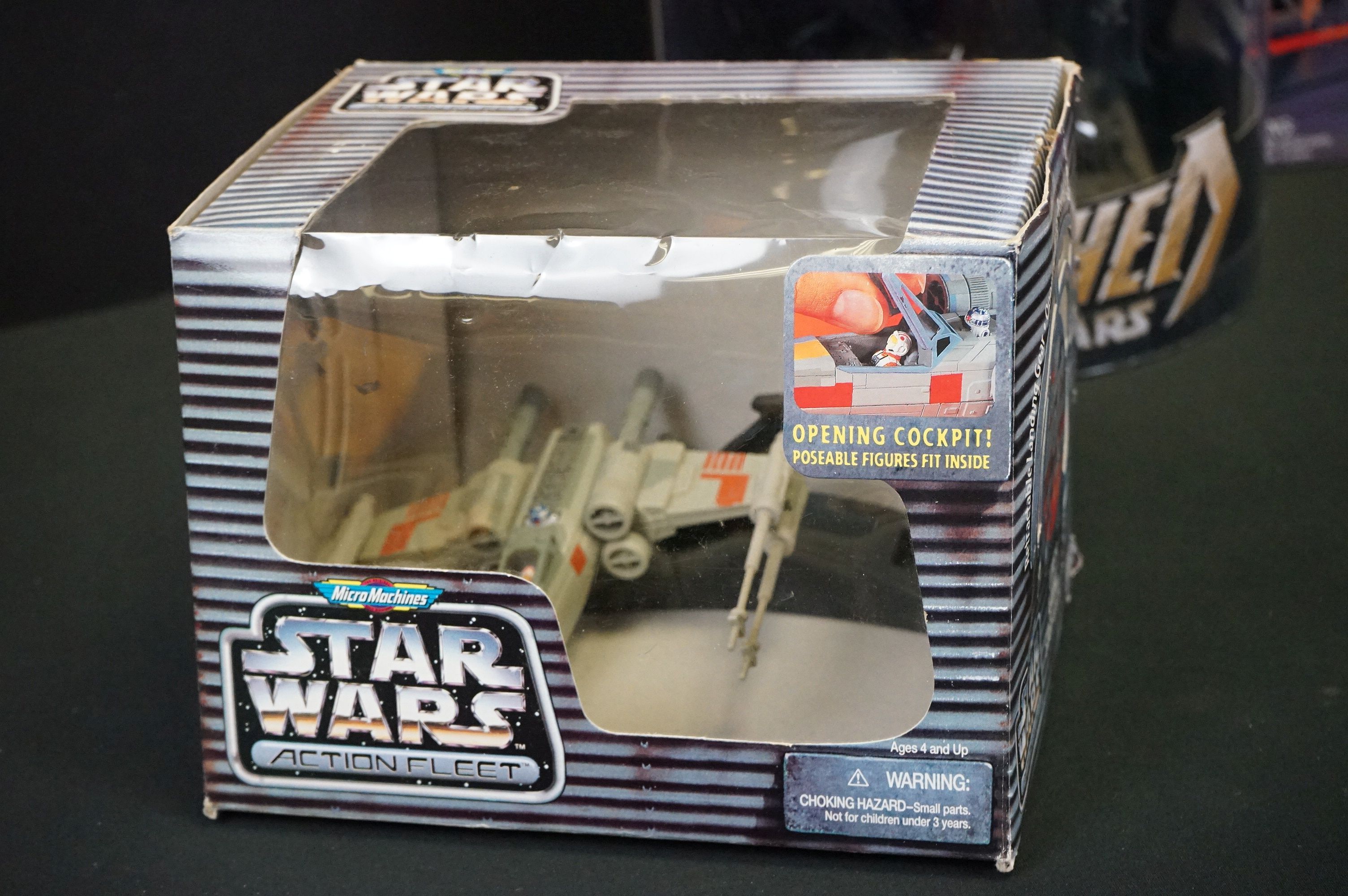 Star Wars - 18 Boxed Galoob Micro Machines sets to include 10 x transforming sets (65814 - Image 18 of 26