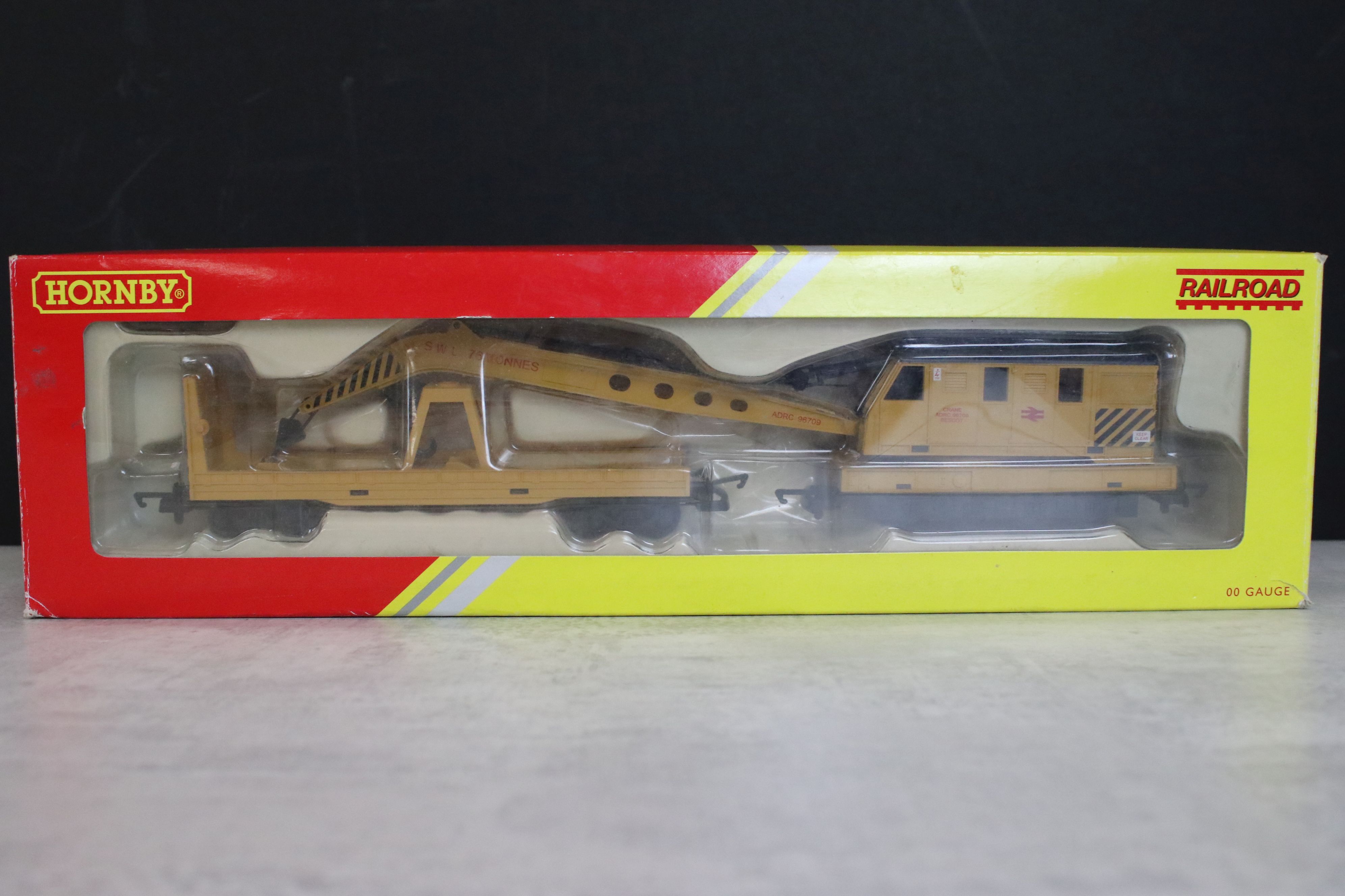 Eight boxed Hornby & Triang OO gauge items of rolling stock to include Railroad R6369 Breakdown - Image 4 of 6