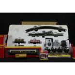 Quantity of Hornby OO gauge model railway to include Hornby GWR 0-4-0 electric train set featuring