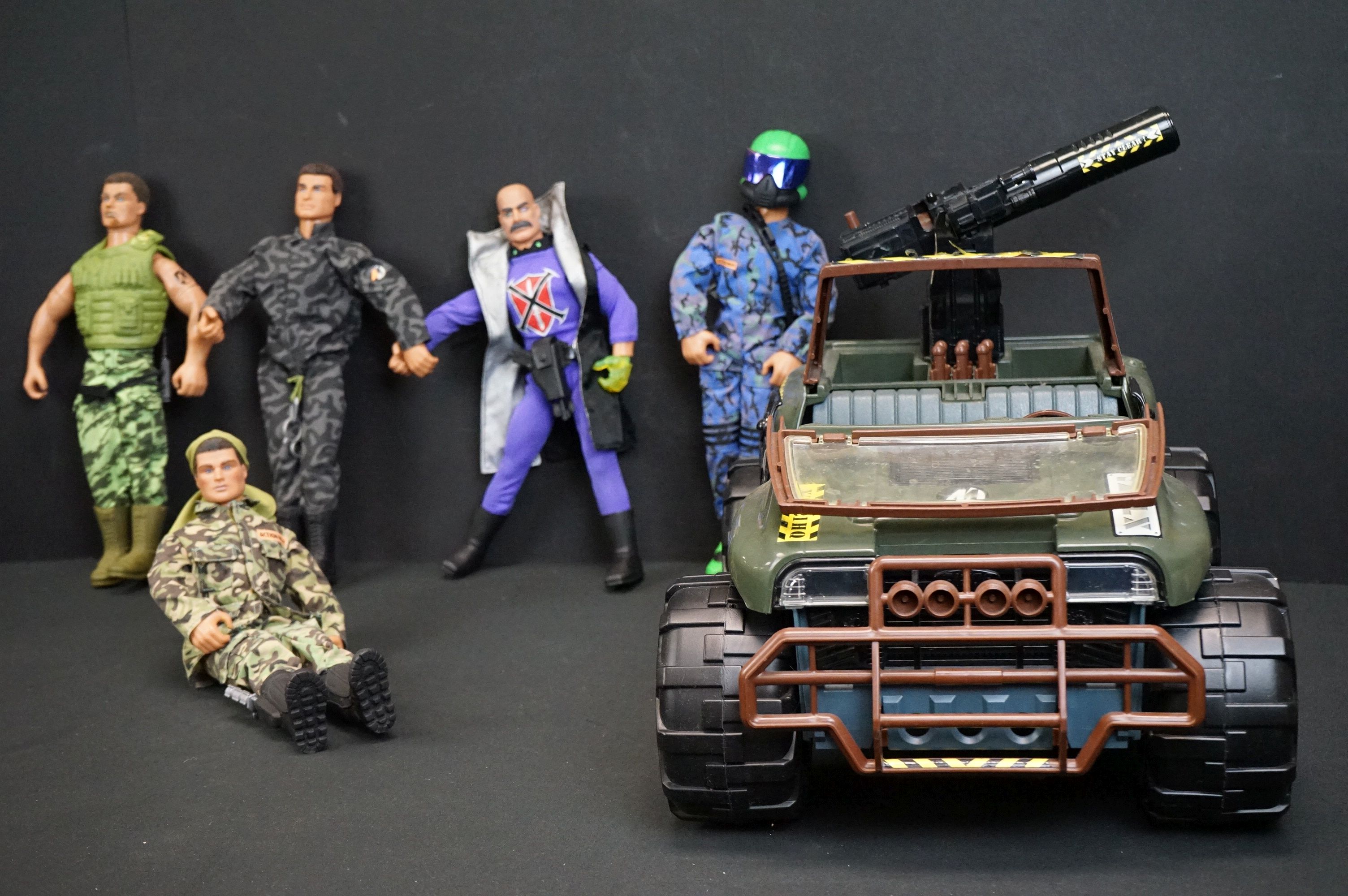 Collection of 80s / 90s play worn action figures to include 4 x Kenner Ghostbusters figures (Peter - Image 16 of 16