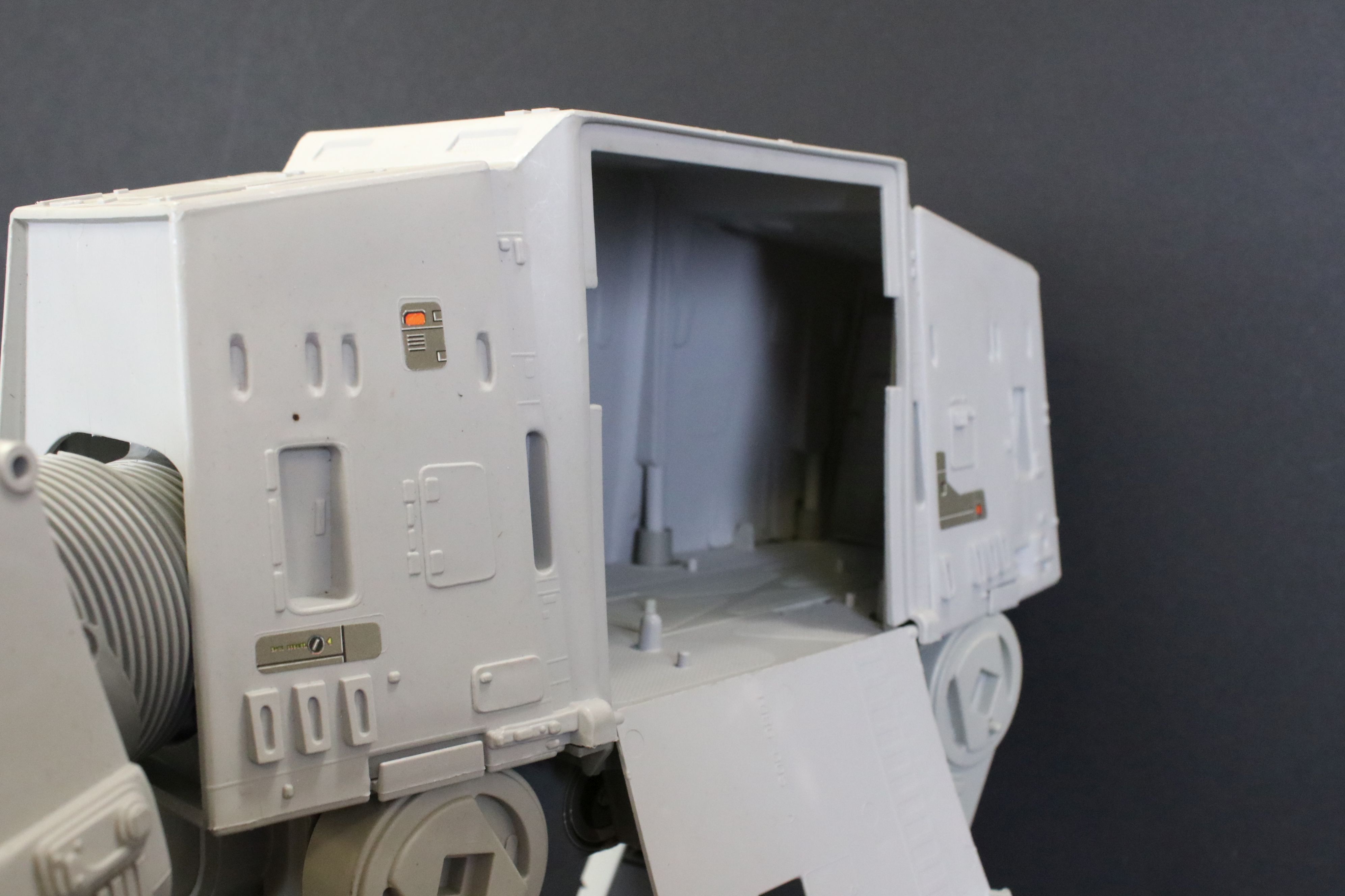 Star Wars - Five Original play worn Star Wars Vehicle sets to include AT-AT (missing chin guns, - Image 4 of 11