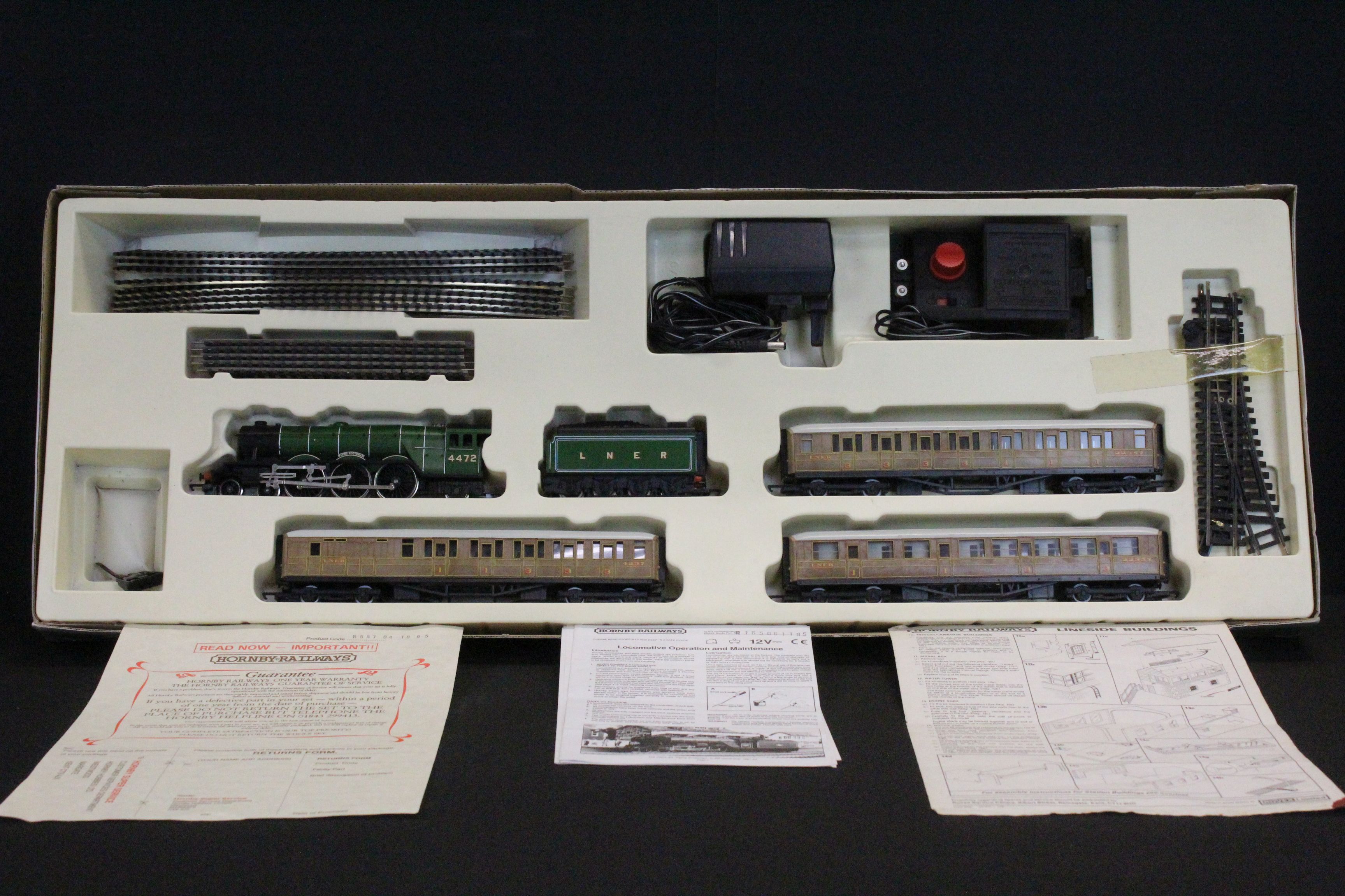 Two boxed Hornby OO gauge etrain sets to include R837 Silver Jubilee with Silver Link locomotive, - Image 4 of 12