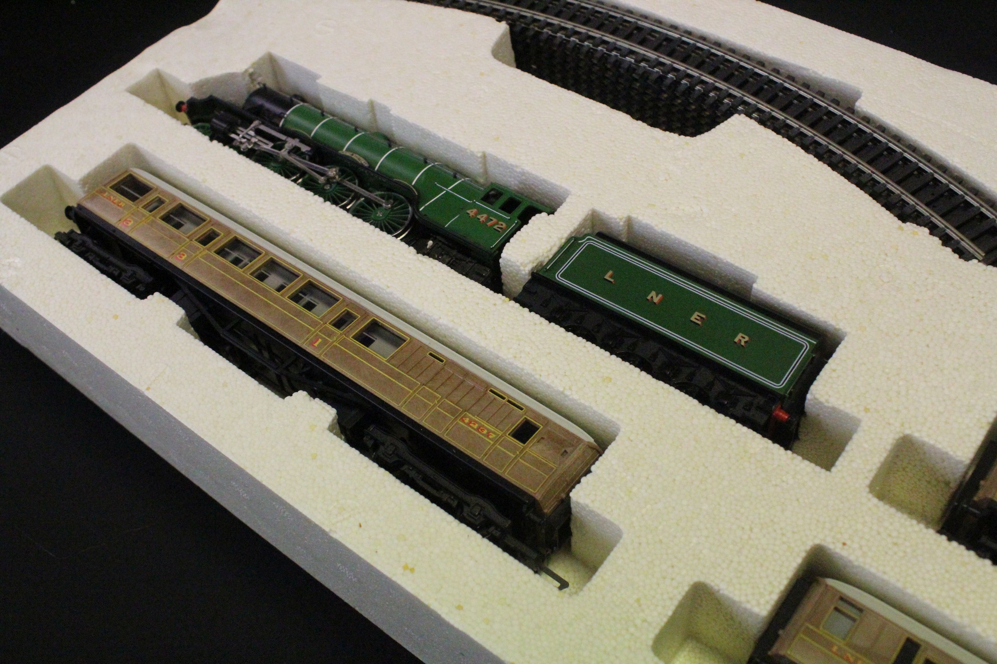 Two boxed Hornby OO gauge electric train sets to include R1001 Flying Scotsman and R824 Intercity - Image 8 of 9