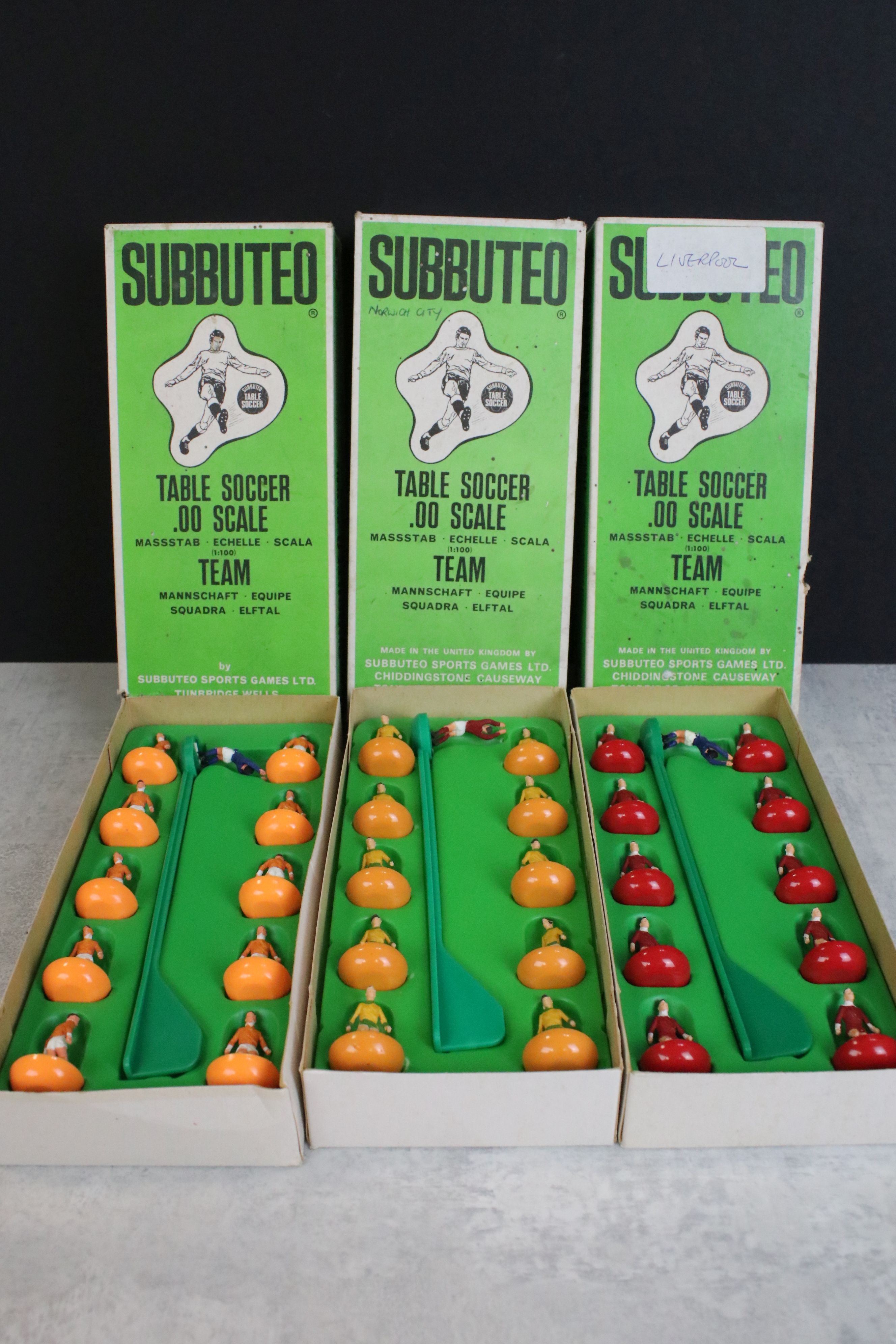 Subbuteo - 15 boxed HW teams to include 13 Blackpool, 77 Wolves, 191 Manchester Citey, 15 - Image 6 of 7