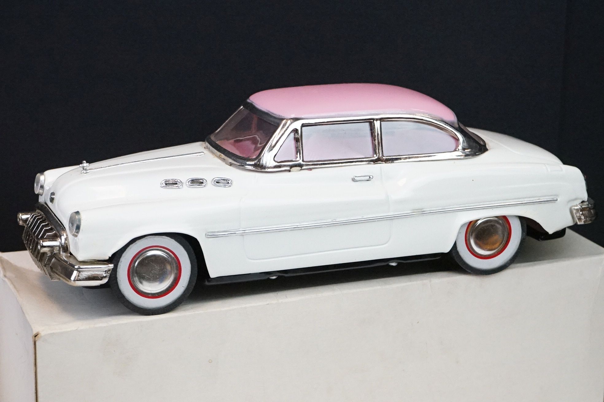 Around 30 diecast models to include Britains, Lone Star, Triang Minic, Dinky, Corgi, etc, - Image 3 of 17