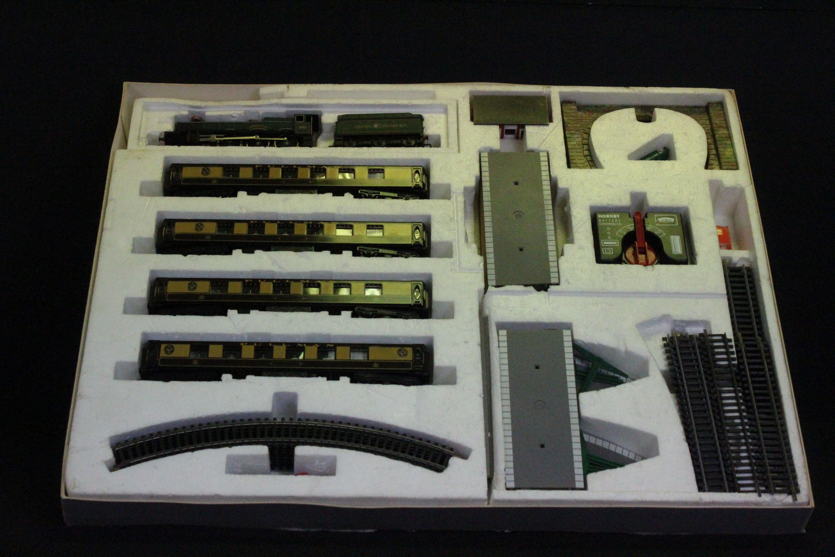 Two boxed Hornby OO gauge train sets to include R687 Silver Jubilee Pullman Set and ltd edn 150th - Image 5 of 15