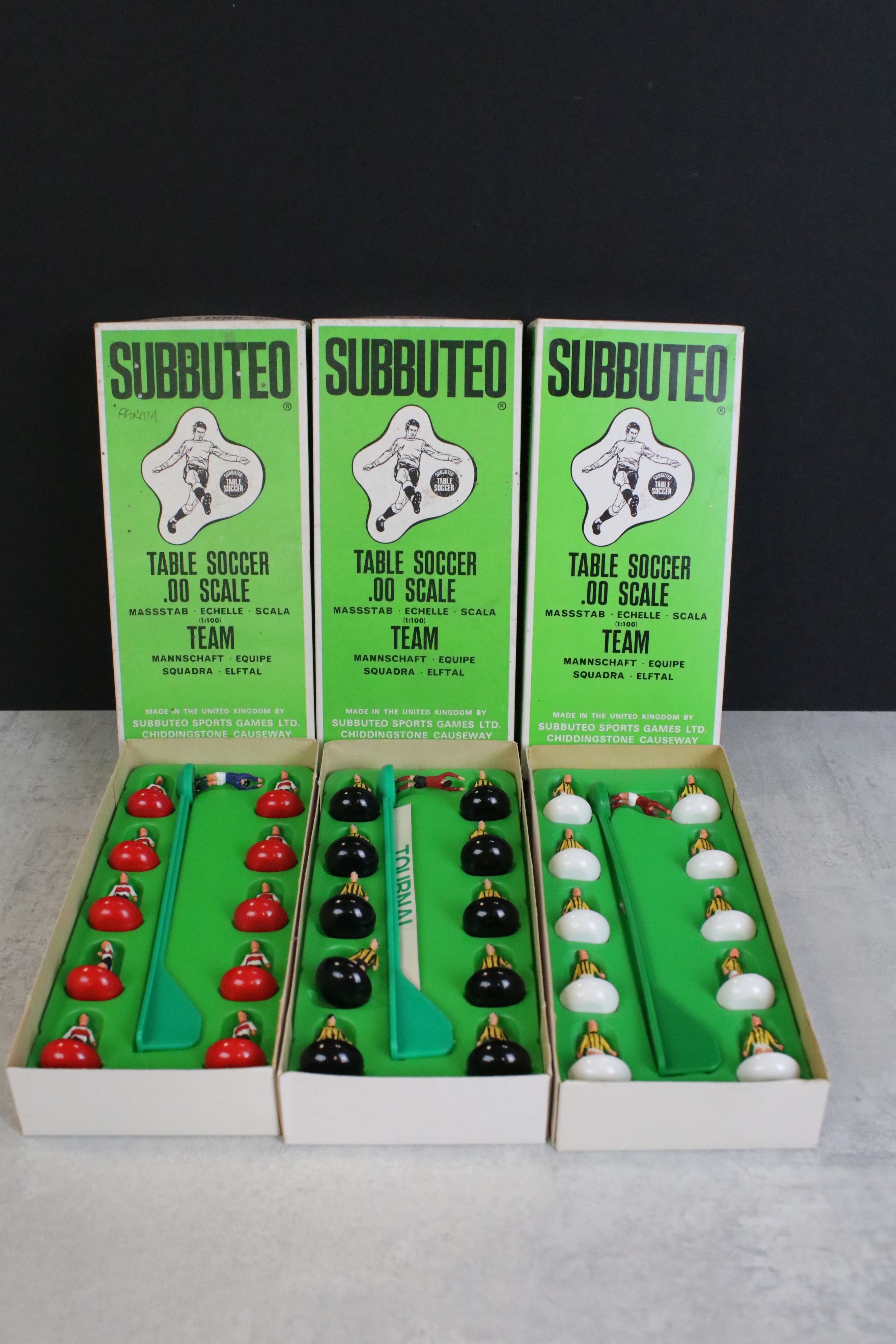 Subbuteo - 13 Boxed HW Subbuteo teams to include Monaco, Czechoslavakia, Santos, Berwick, - Image 4 of 6