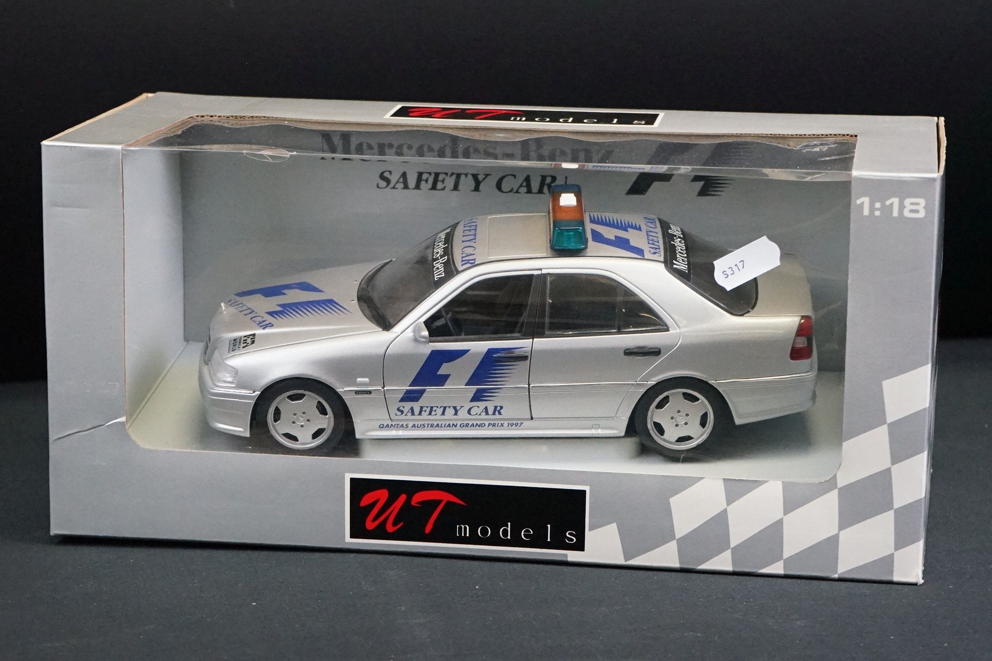 Six boxed 1/18 UT Models diecast models to include McLaren F1 GTR 530 151890, Porsche 911 GT1, - Image 3 of 6