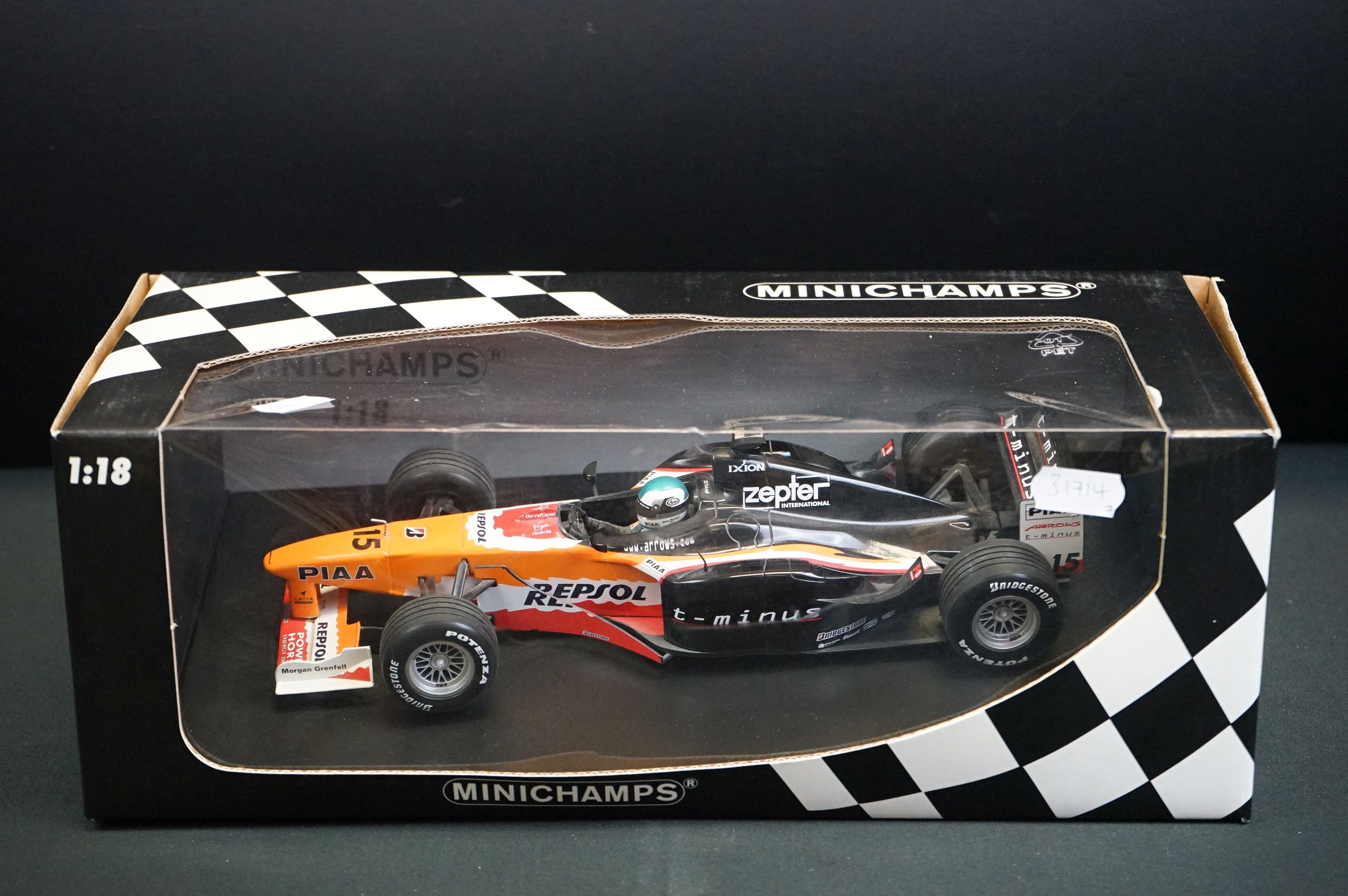 Seven boxed 1/18 Paul/s Model Art Minichamps F1 diecast models to include Red Bull Sauber Petronas - Image 3 of 8