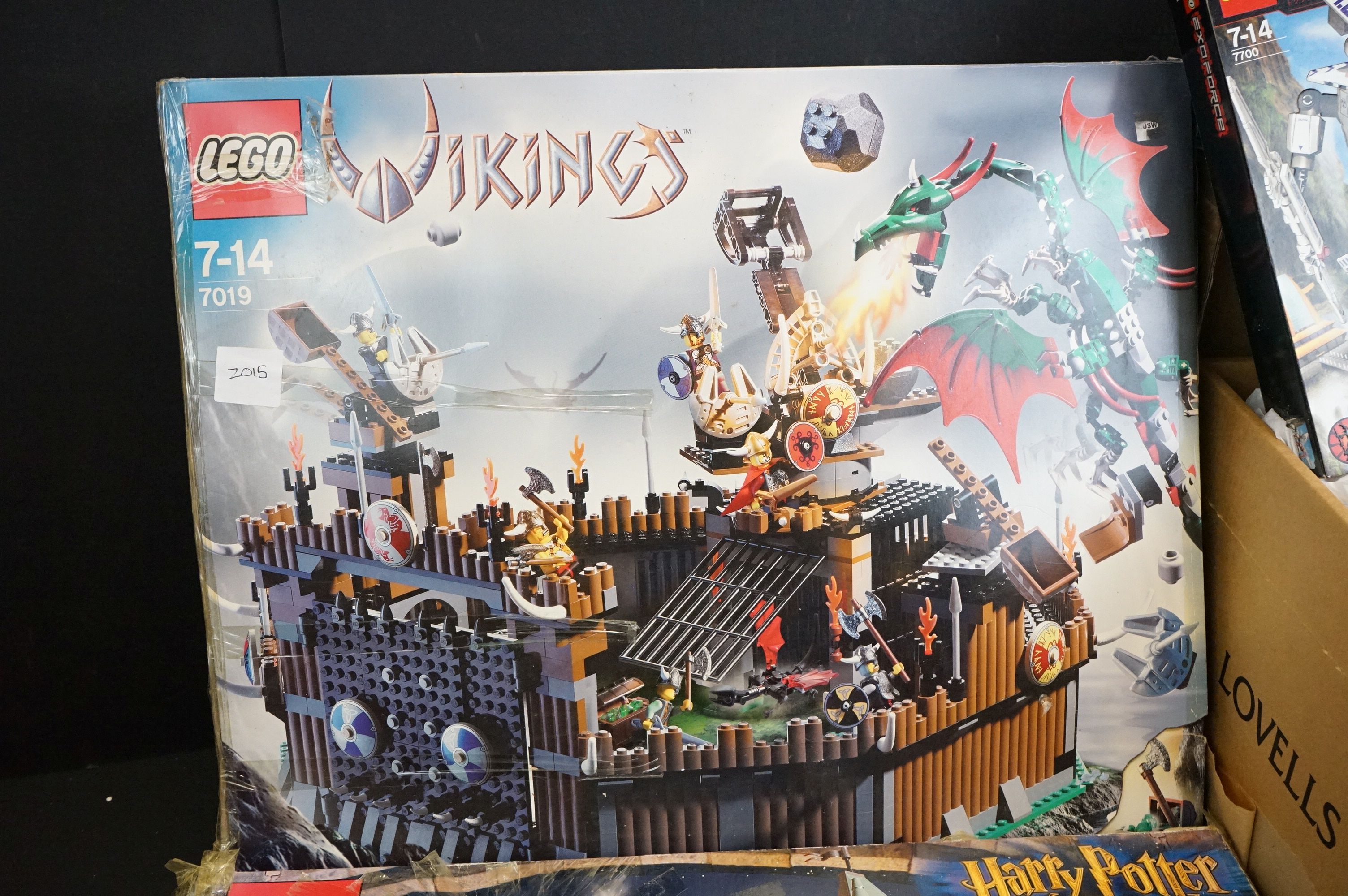Lego - Four boxed Lego sets to include sealed 7700 Exo Force (box vg), 7019 Vikings with - Image 8 of 27
