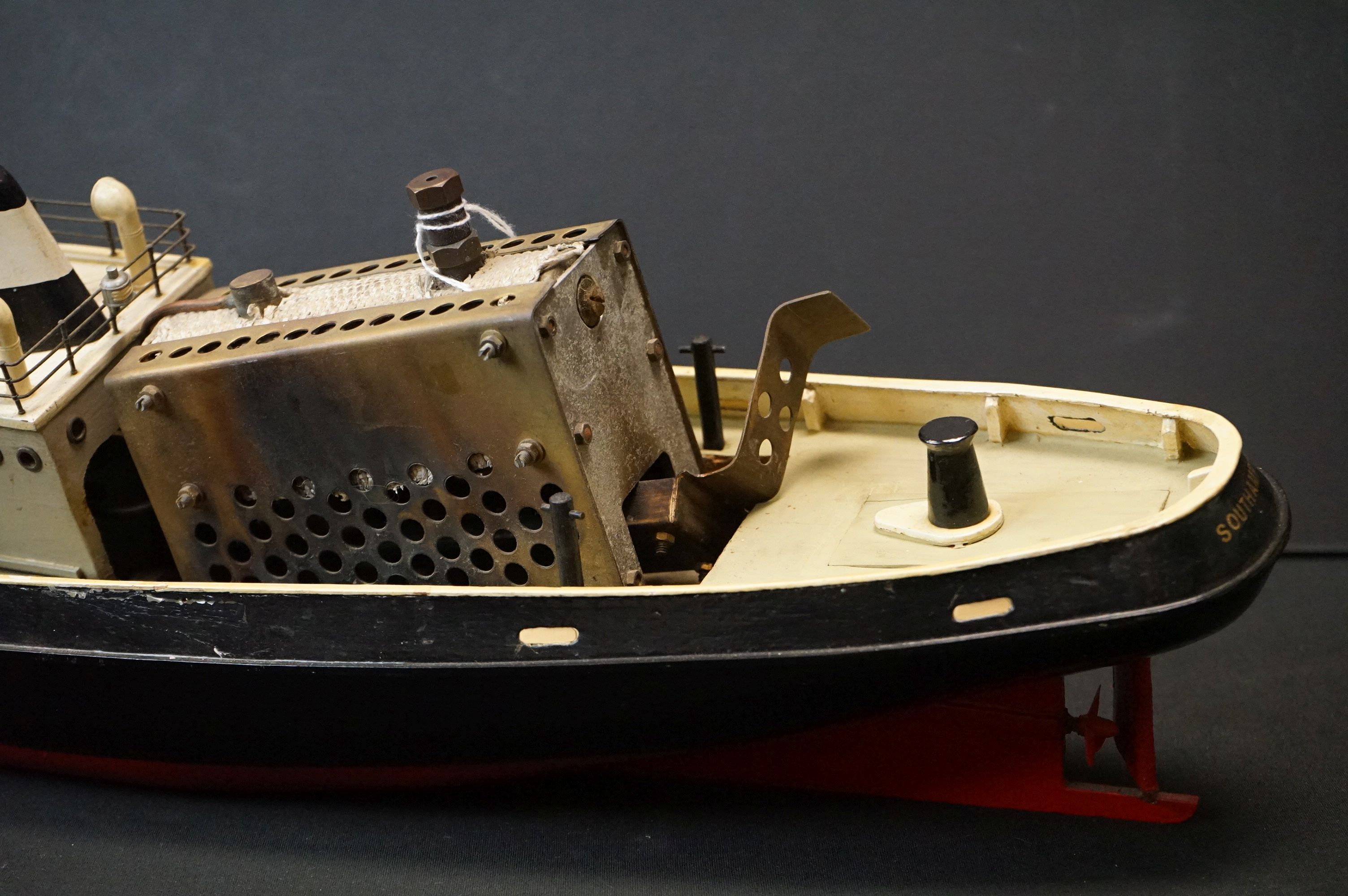 Wooden scale model of Southampton tug boat ' Albion ' steam powered, approx length 60cm, together - Image 24 of 27