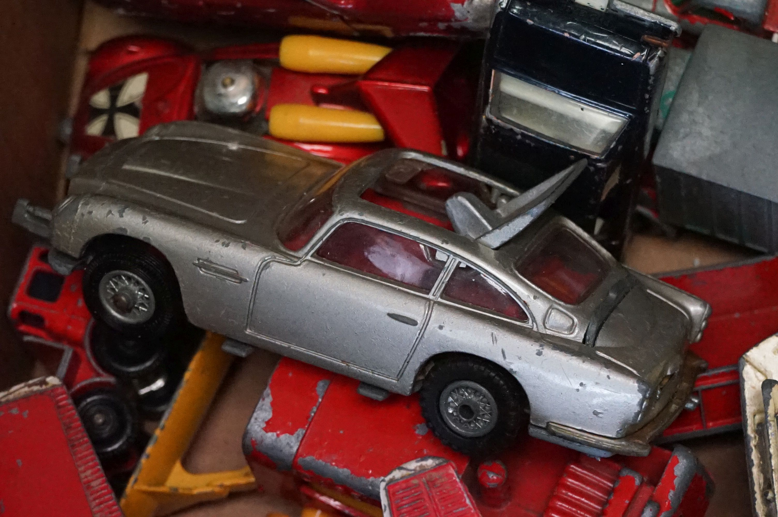Around 80 Mid 20th C onwards play worn diecast models to include Dinky, Corgi, Matchbox and Rio, - Image 13 of 13