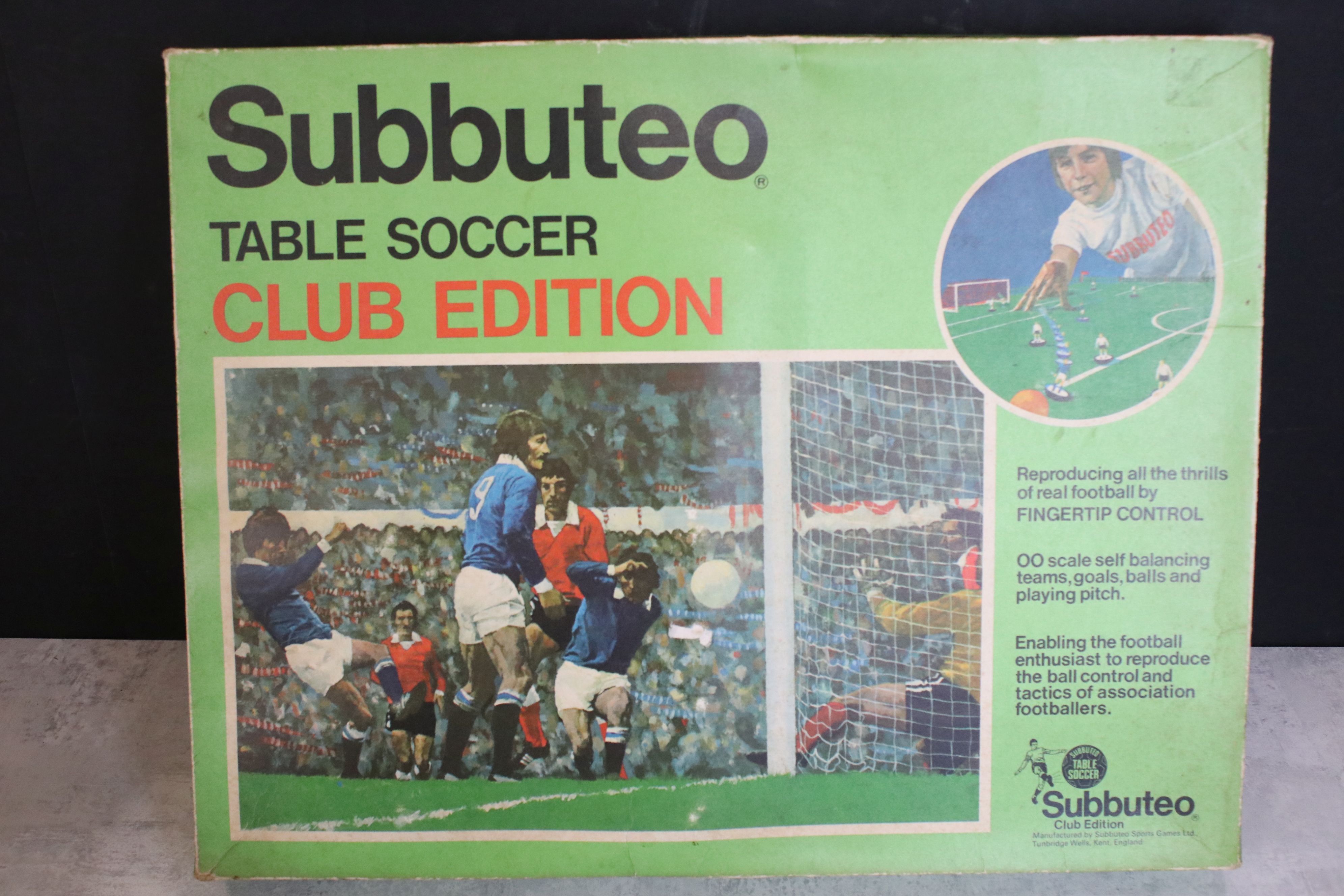 Subbuteo - Large quantrity of play worn Subbuteo, mainly HW examples to include 26 x boxed teams, - Image 4 of 6