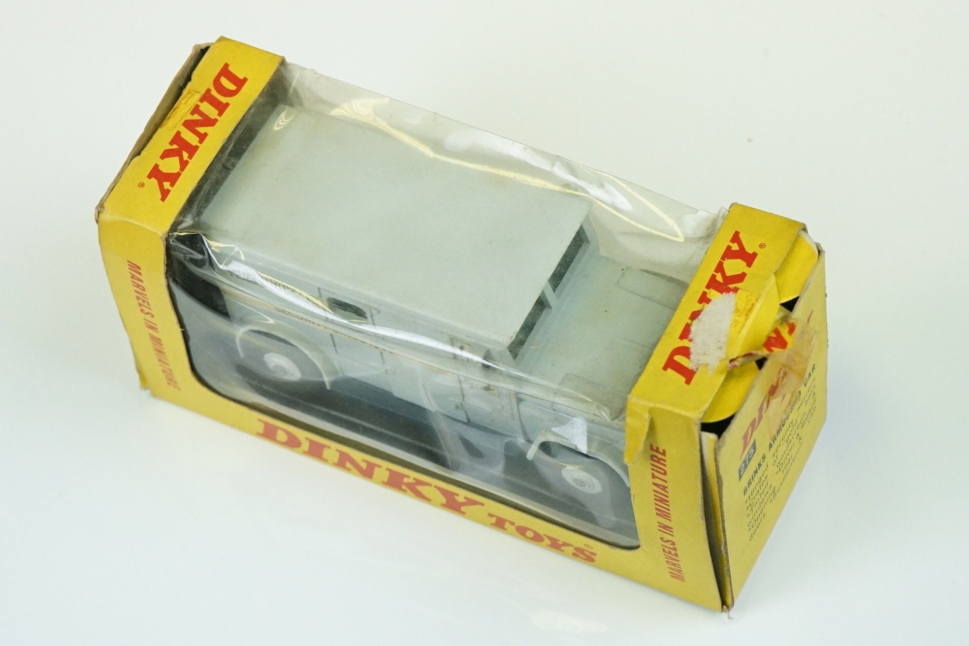 Four boxed Dinky diecast models to include 275 Brinks Armoured Car, 524 Panhard 24, 171 Austin - Image 14 of 15