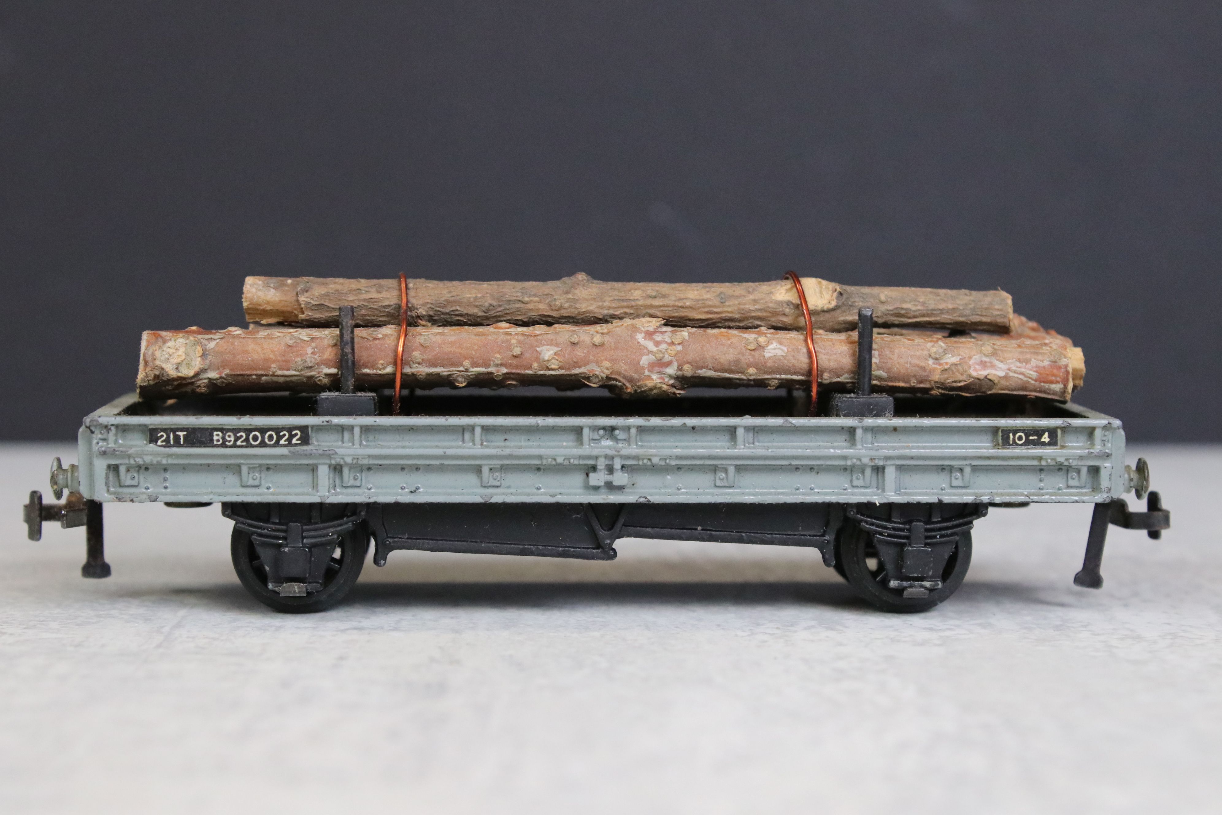 Collection of around 23 x OO gauge items of rolling stock featuring Hornby Dublo, Hornby, Lima etc - Image 18 of 23