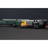 16 OO gauge locomotives to include Triang R751 D6830, Lima D8915, Lima Railfreight 20215 etc,