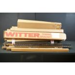 Large quantity of various contemporary O gauge track to include mainly Peco Streamline