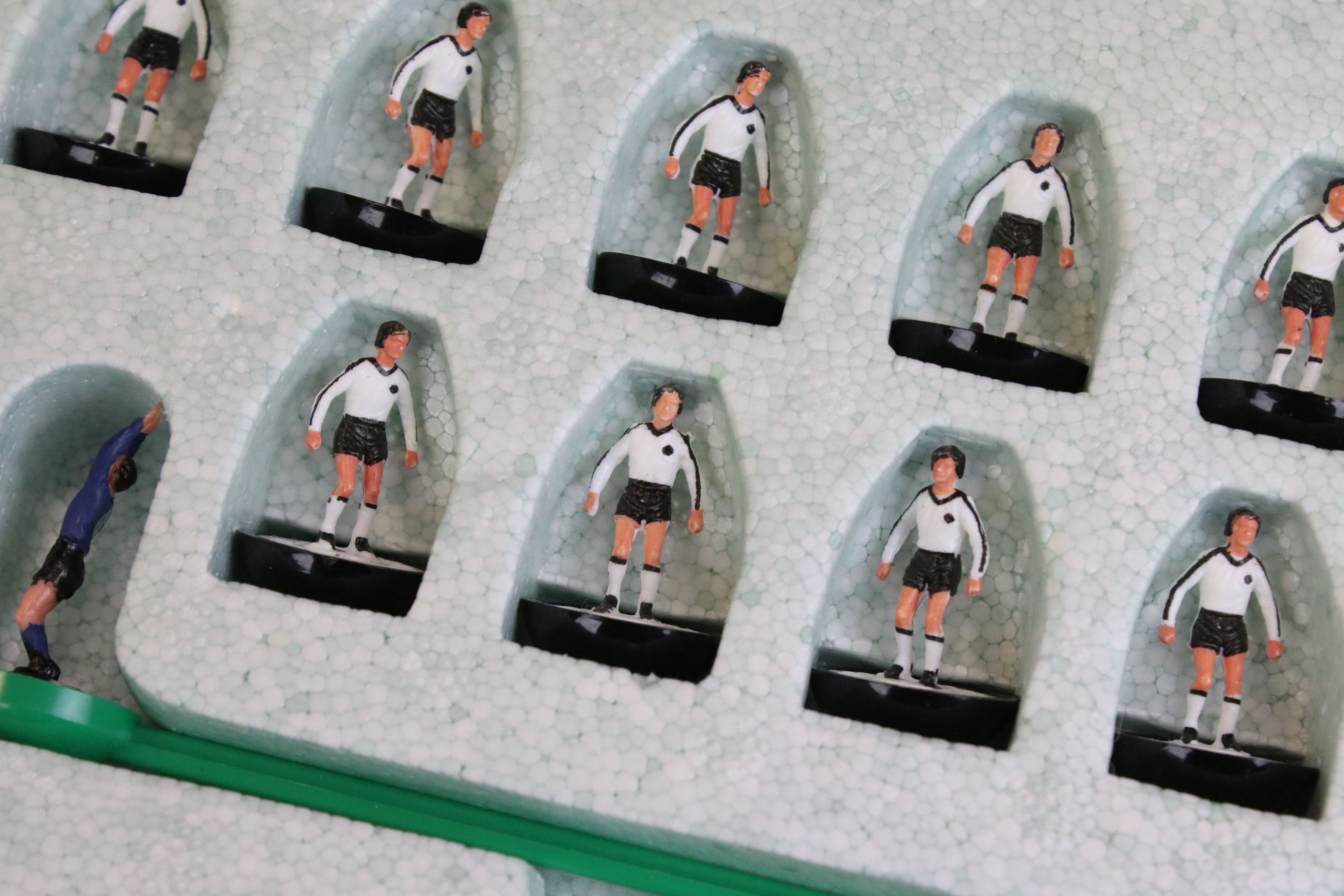 Subbuteo - Three boxed LW teams to include 445 West Germany Worl Cup Sqaud (with 15 of 16 - Image 7 of 8