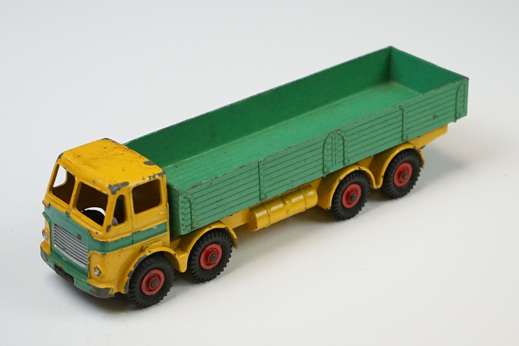 Five mid 20th C play worn Dinky diecast models to include 2 x Foden (variants), Leyland Octopus, 651 - Image 2 of 11