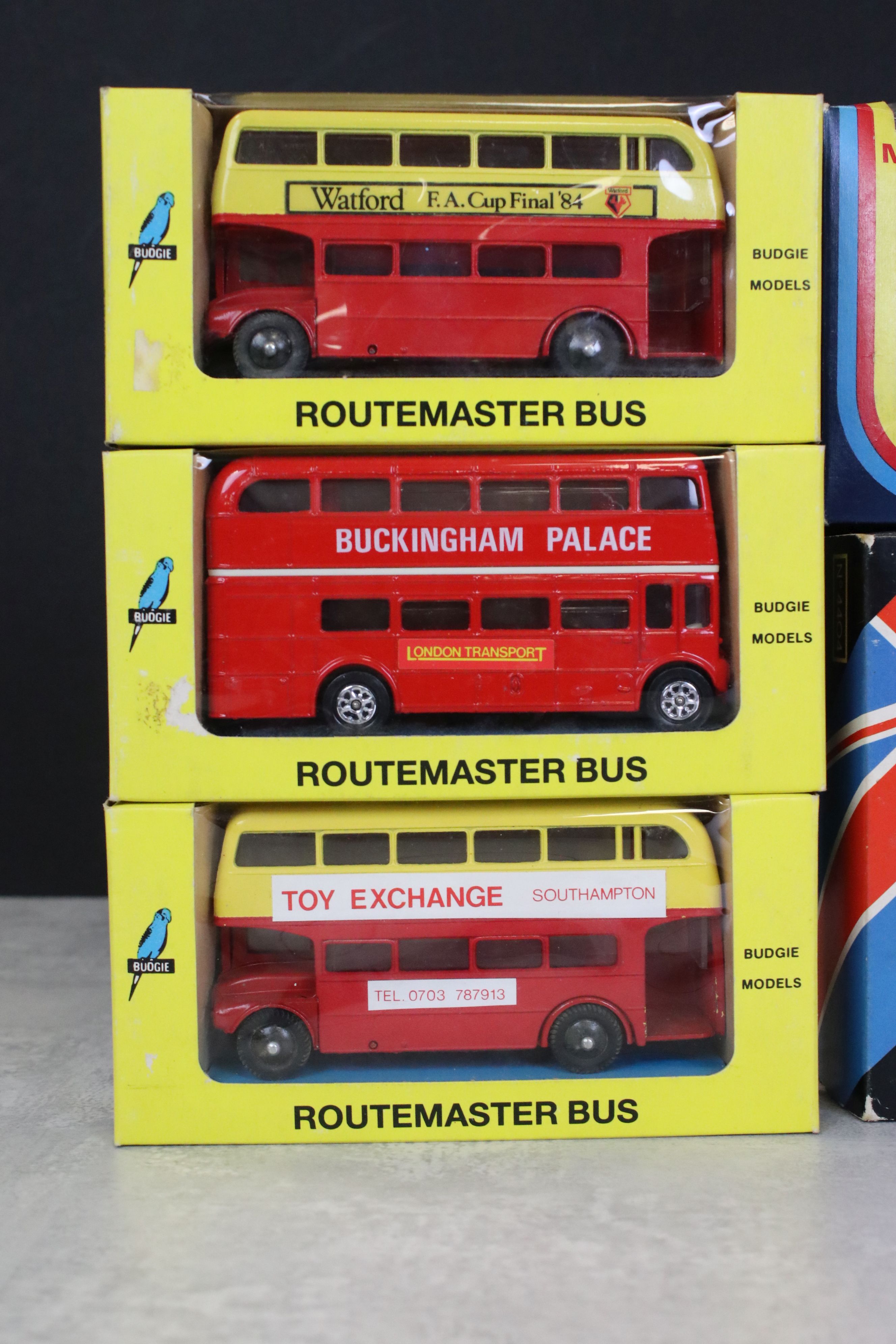 15 Boxed diecast models to include 8 x Budgie Routemaster Bus, 4 x Lone Star buses, 2 x Corgi (469 - Image 3 of 7