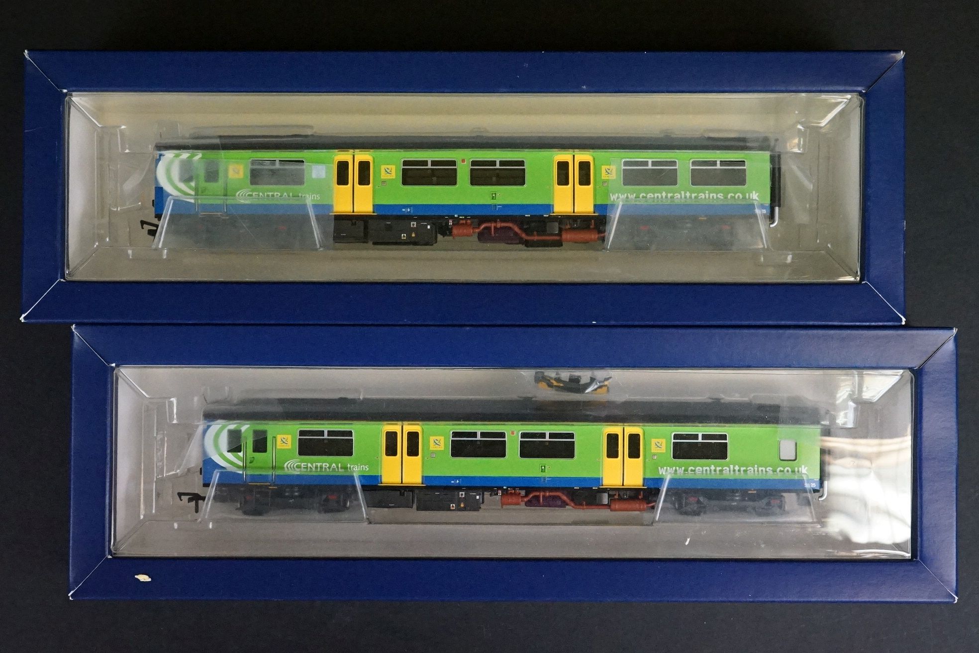 Boxed Bachmann OO gauge 32-926 Class 150/1 DMU 2 Car Centro Set, complete - Image 2 of 4