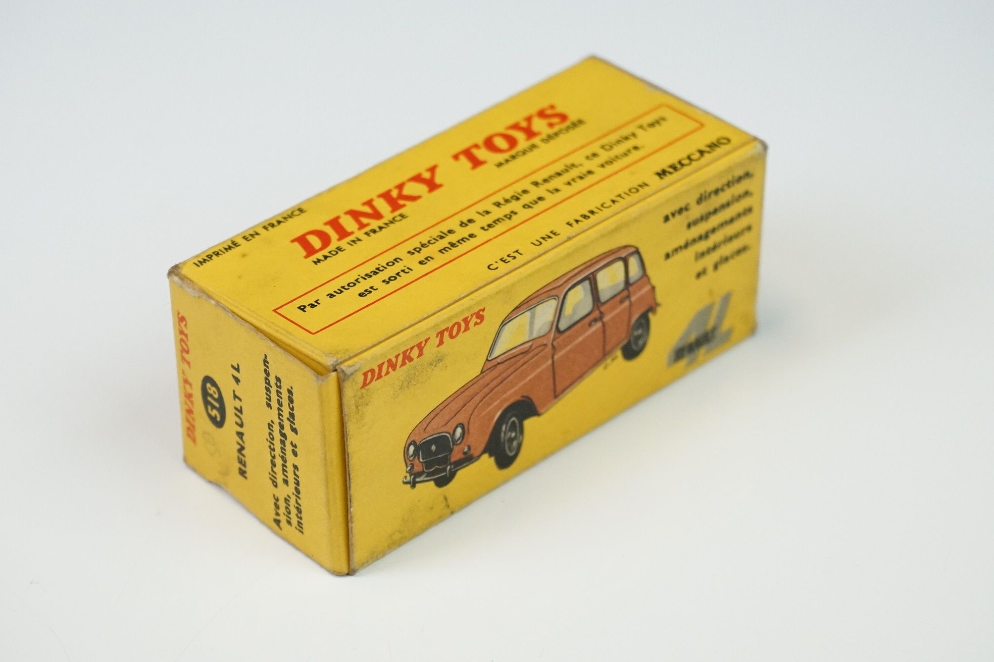 Four boxed Dinky diecast models to include French 518 Renault 4L in brick red, 162 Ford Zephyr - Image 27 of 37