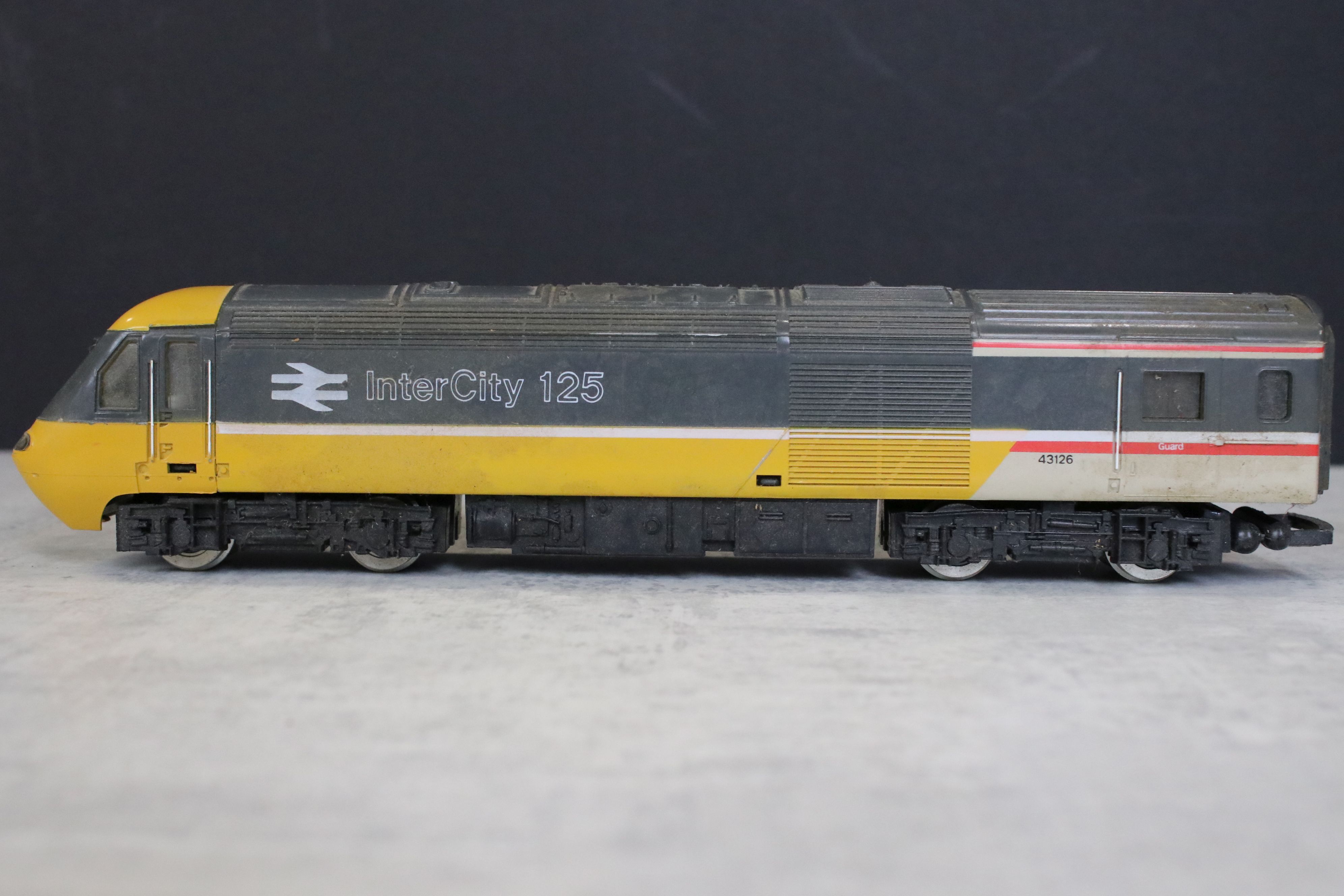 Quantity of OO gauge model railway to include 14 x items of rolling stock, mainly Hornby examples, - Image 5 of 10