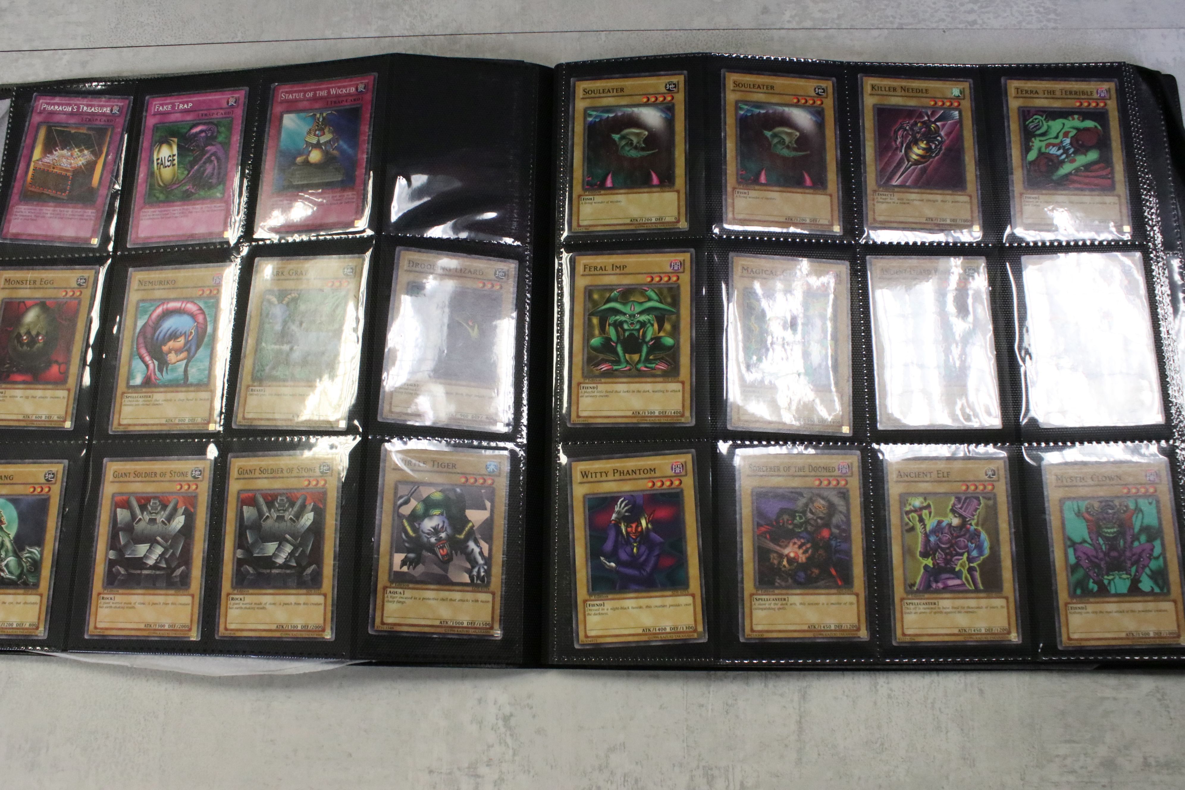 Yu-Gi-Oh! - Around 350 Yu-Gi-Oh! cards featuring common,1st, rare, holofoil rare, etc to include Des - Image 4 of 23