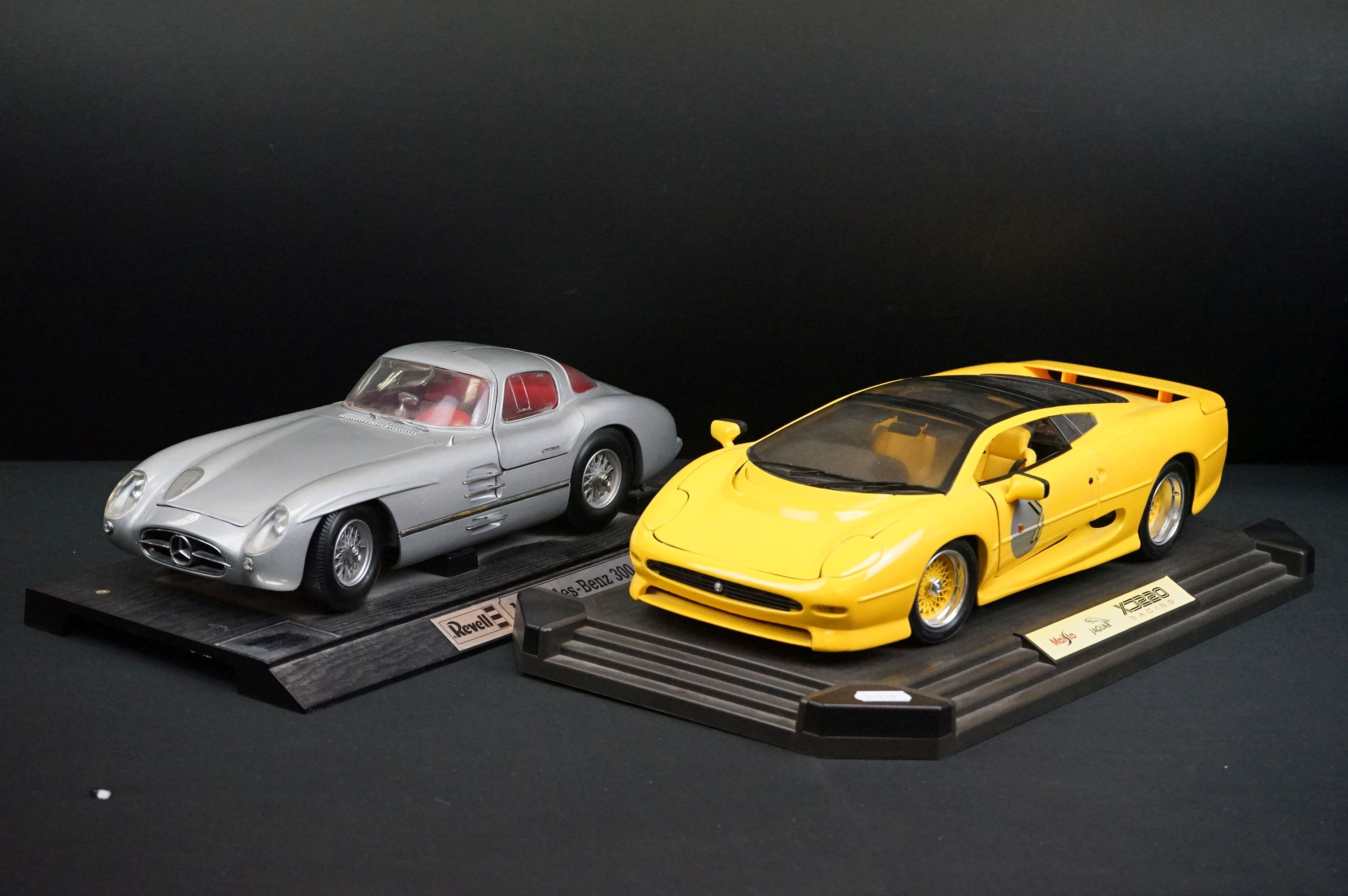 Four boxed Maisto 1/18 diecast models to include 3 x Premiere Edition (2 x Mercedes Benz SL Class, - Image 14 of 18