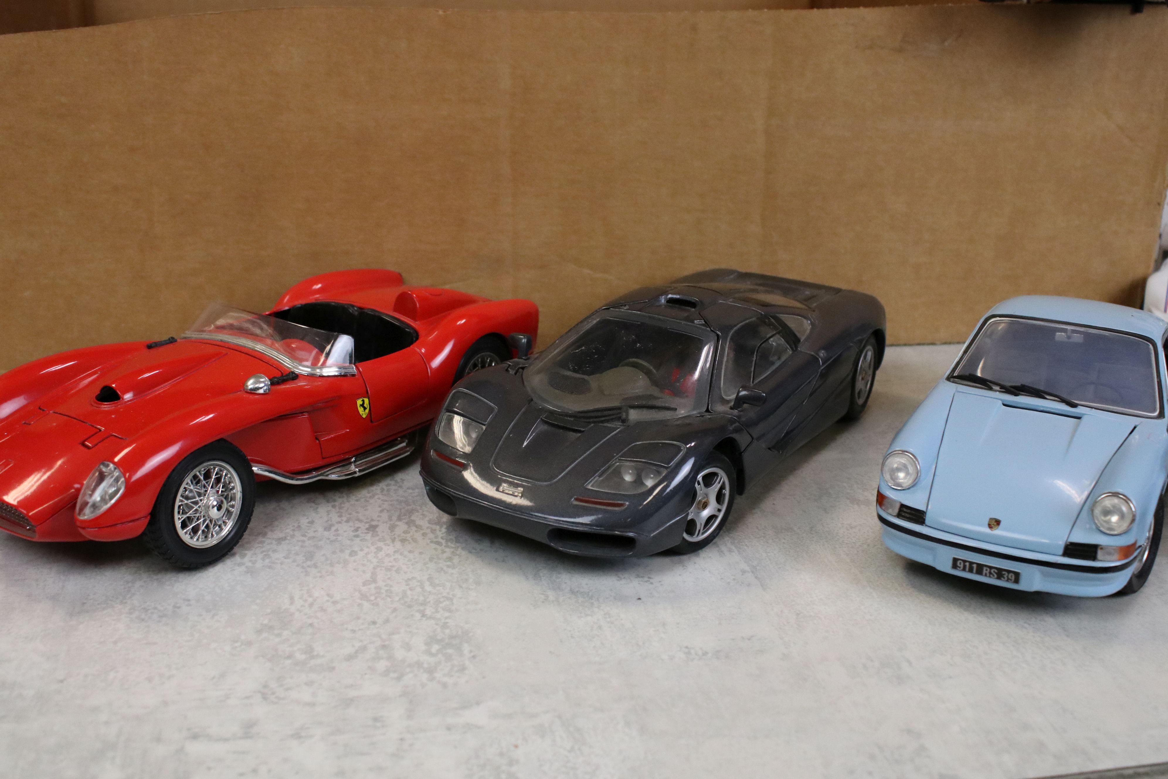 29 diecast racing car models, 1/18 scale or similar, to include Burago, Maisto, Universal Hobbies, - Image 5 of 12