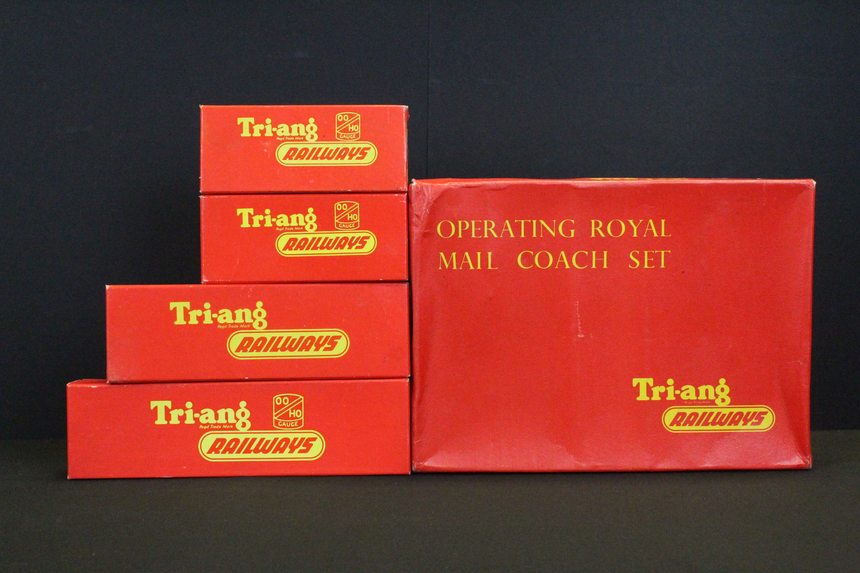 Four boxed Triang OO gauge locomotives to include R350 4-4-0 Class L1 Loco green livery, R157 Diesel