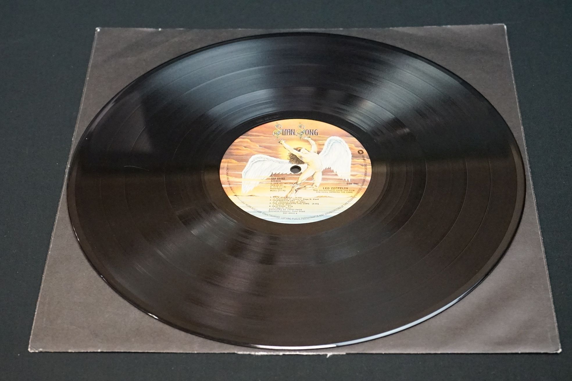 Vinyl - 3 Led Zeppelin LPs to include One (ATL 40031) green and orange Atlantic labels German press, - Image 13 of 18