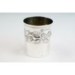 Mid 20th Century Dutch small silver beaker with embossed floral branch decoration, of cylindrical